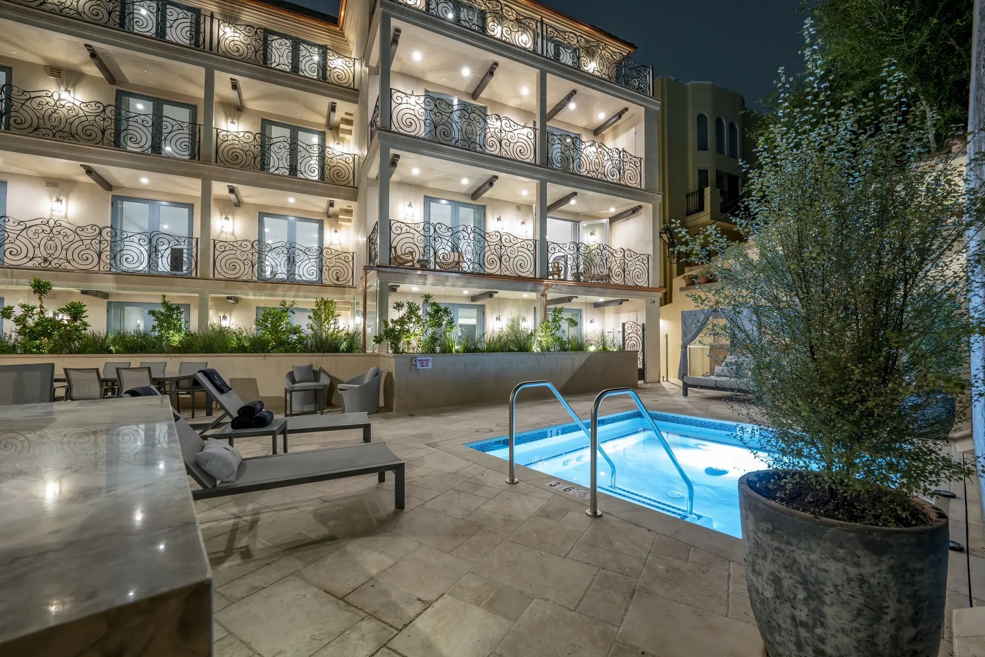 1825 Pandora Ave, #101