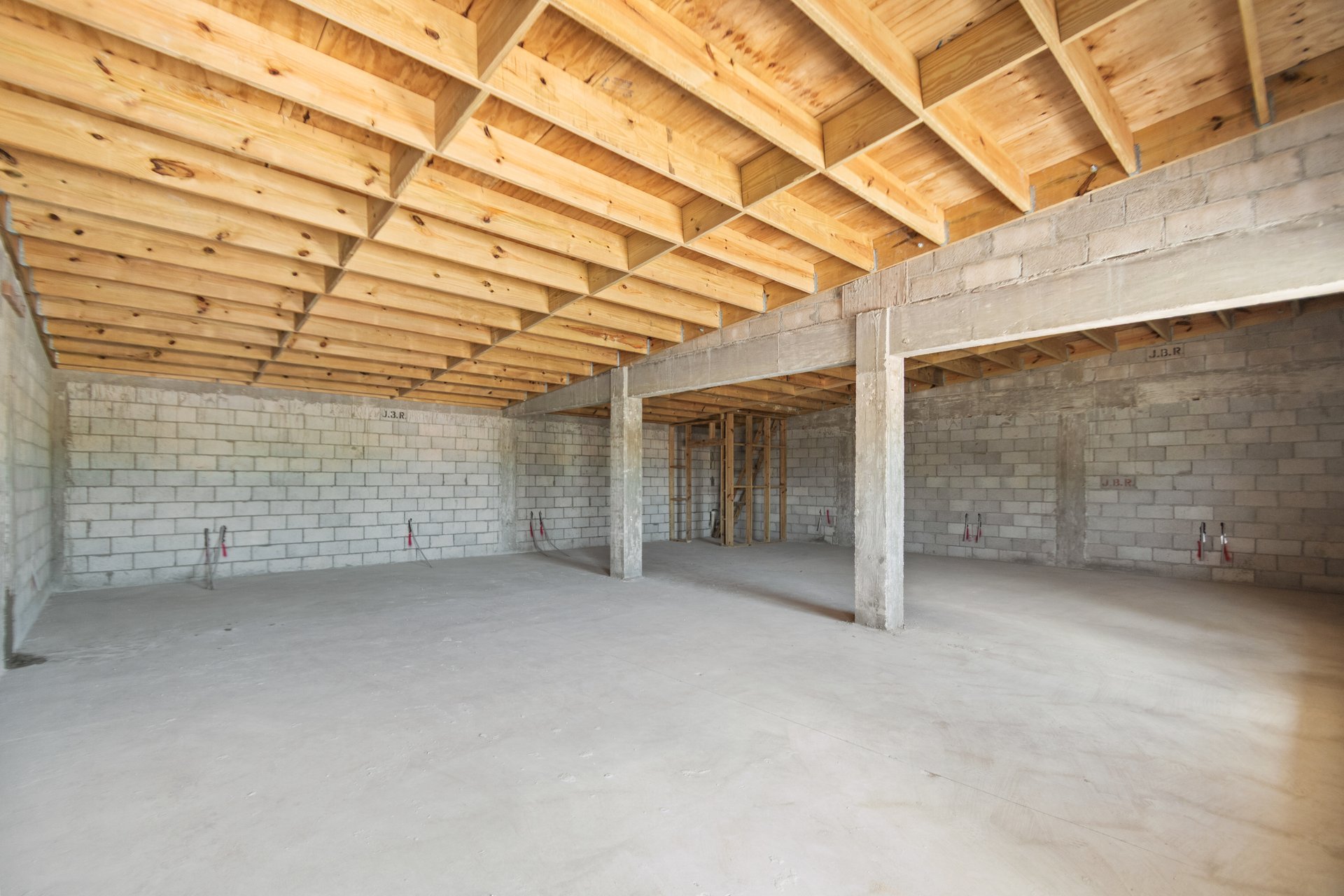 Unit 5-46A Airport Industrial Park