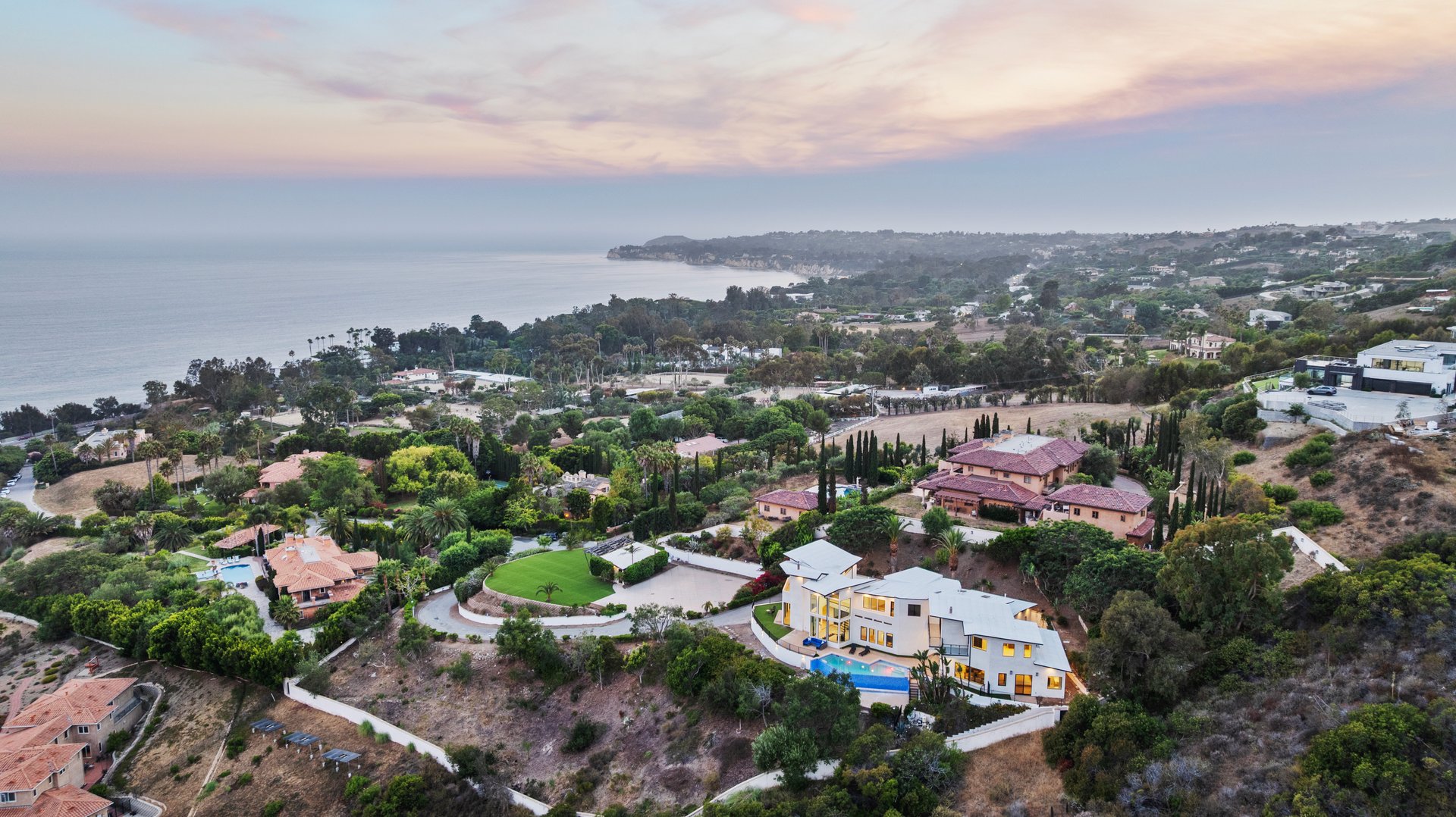 Luxurious Architectural Estate