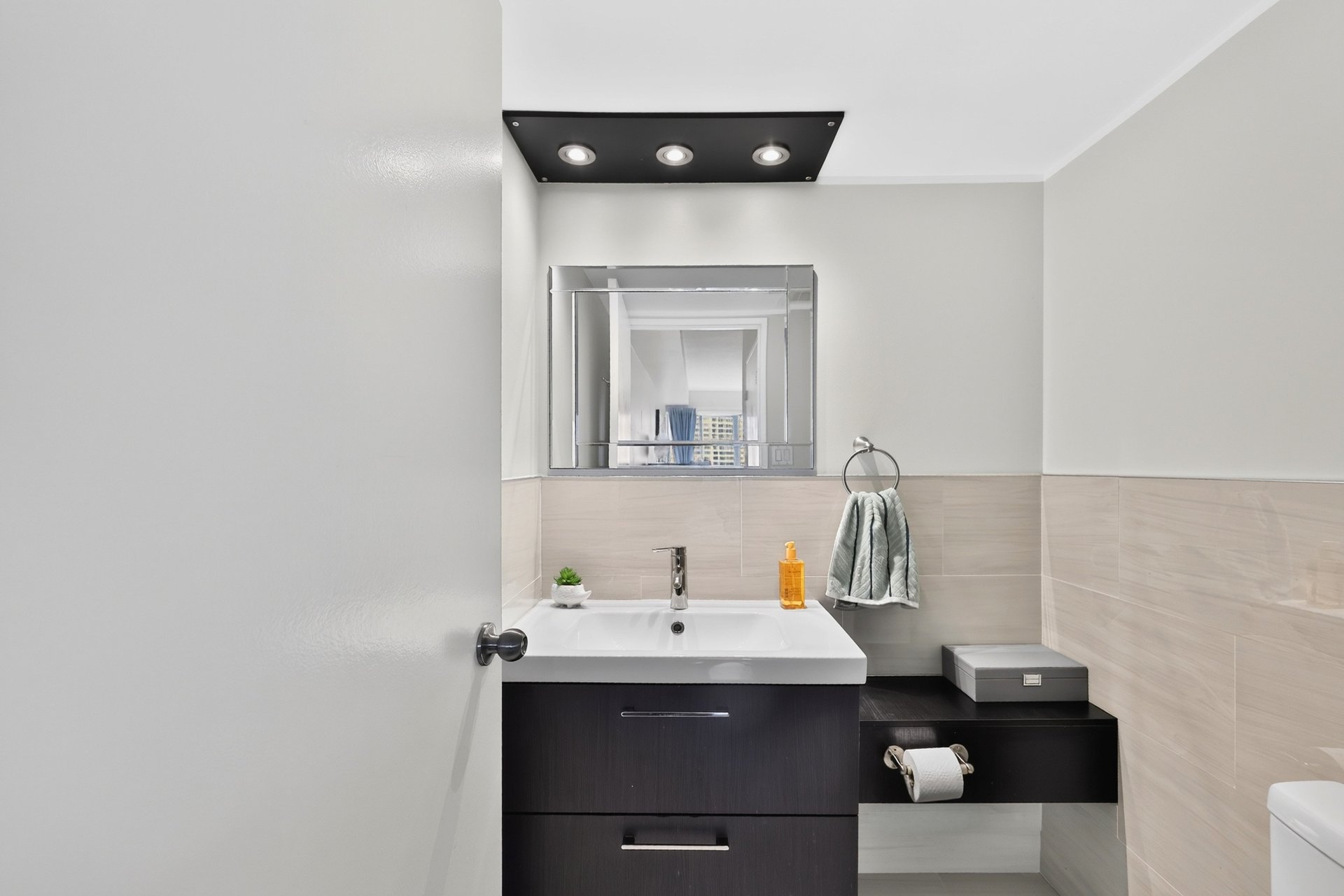 50 Elm Dr E 610
