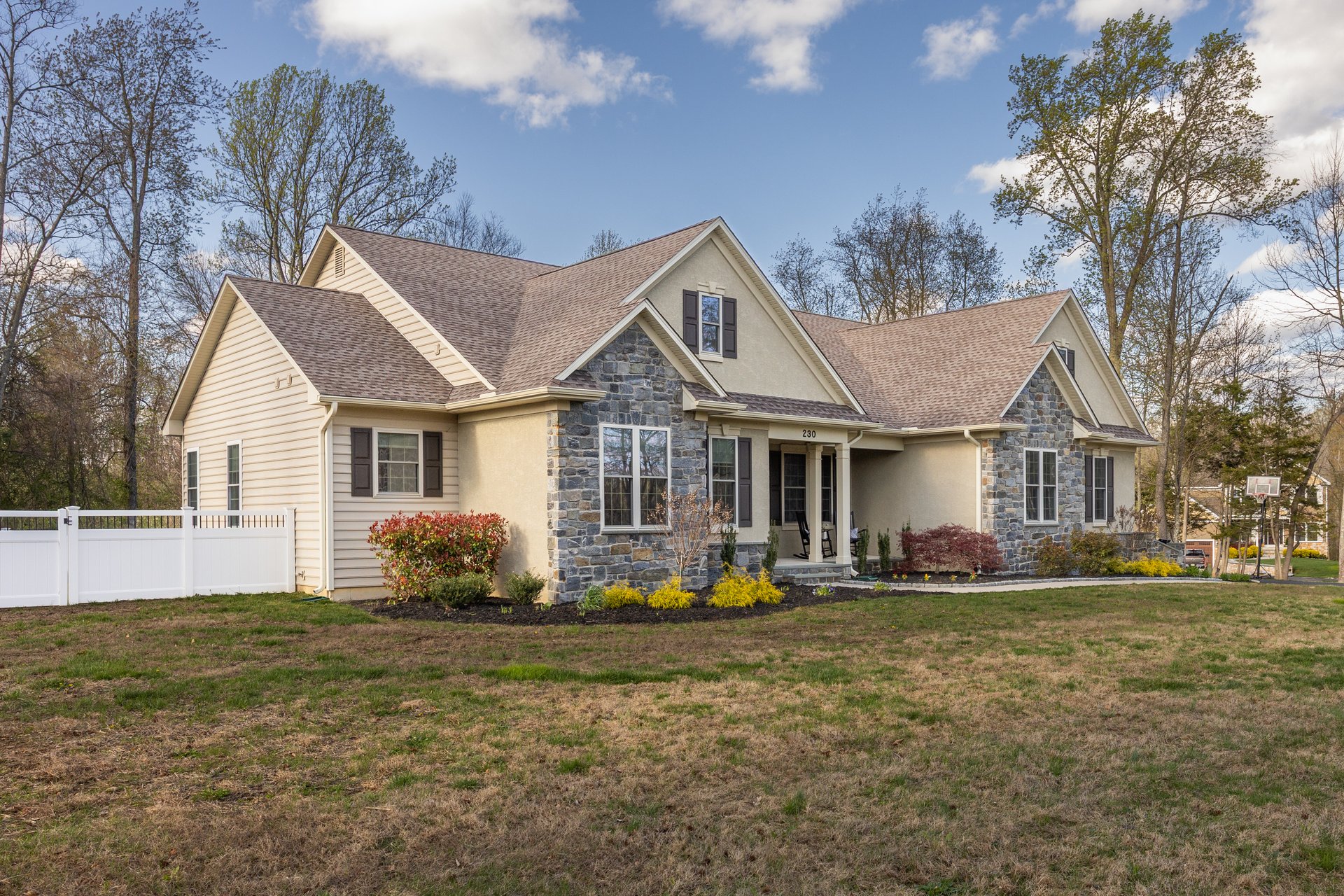 230 Heritage Rd