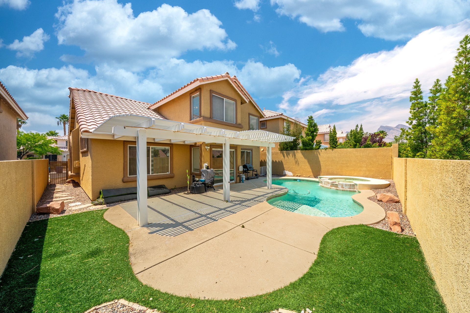 10412 Mountain Lodge