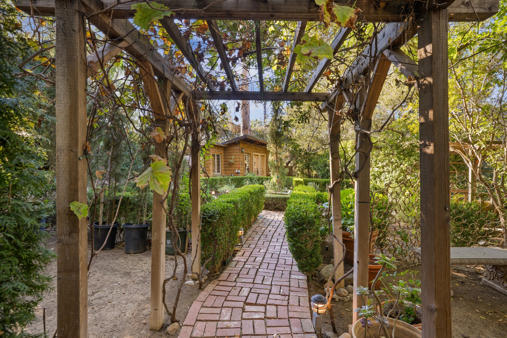 21658 Encina Rd