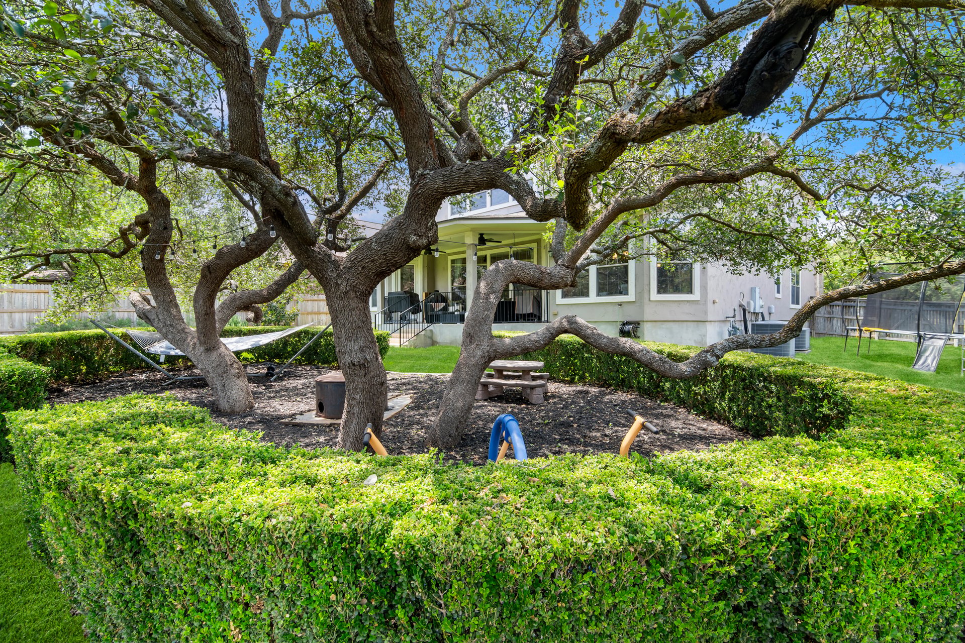1214 Ashbury Bay