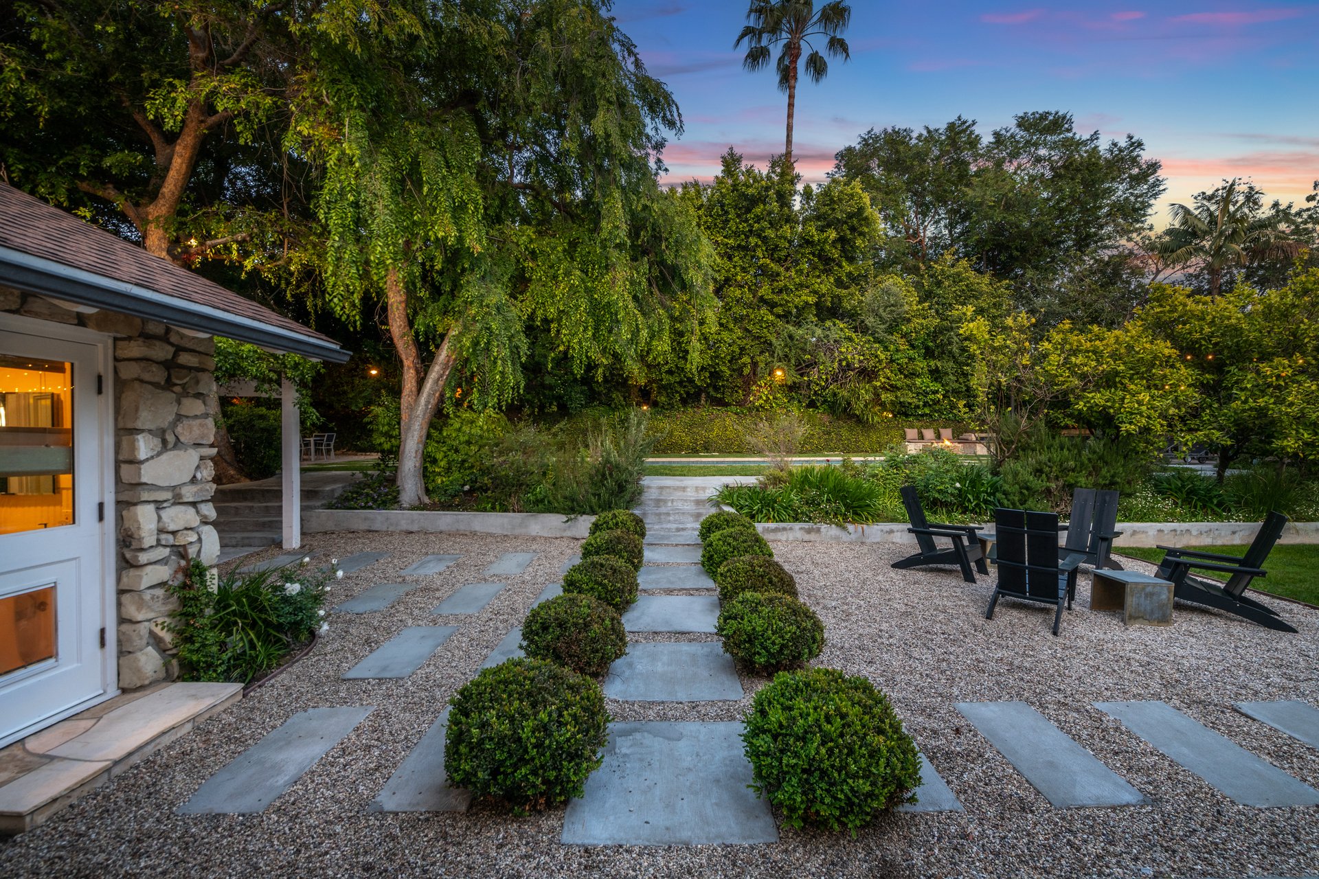 422 Parkwood Dr