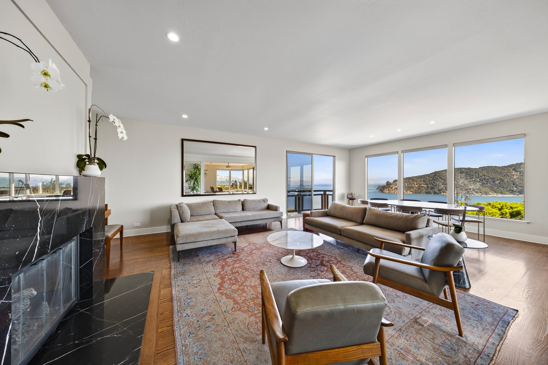 Sweeping Views Across the Bay