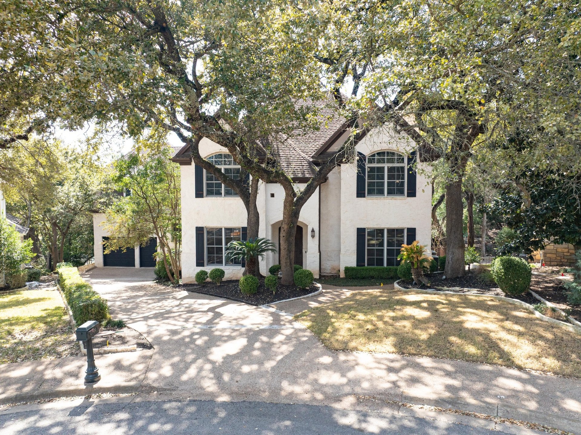2900 Meandering River Court