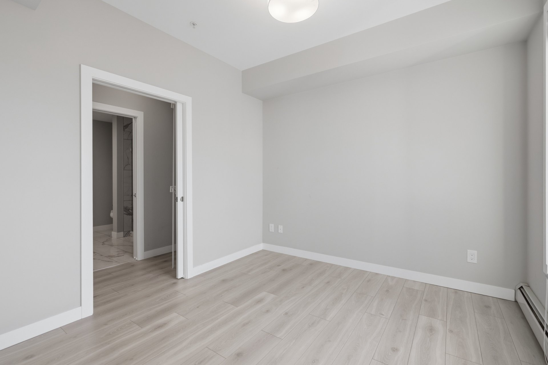 383 Smith Street NW Unit: 402