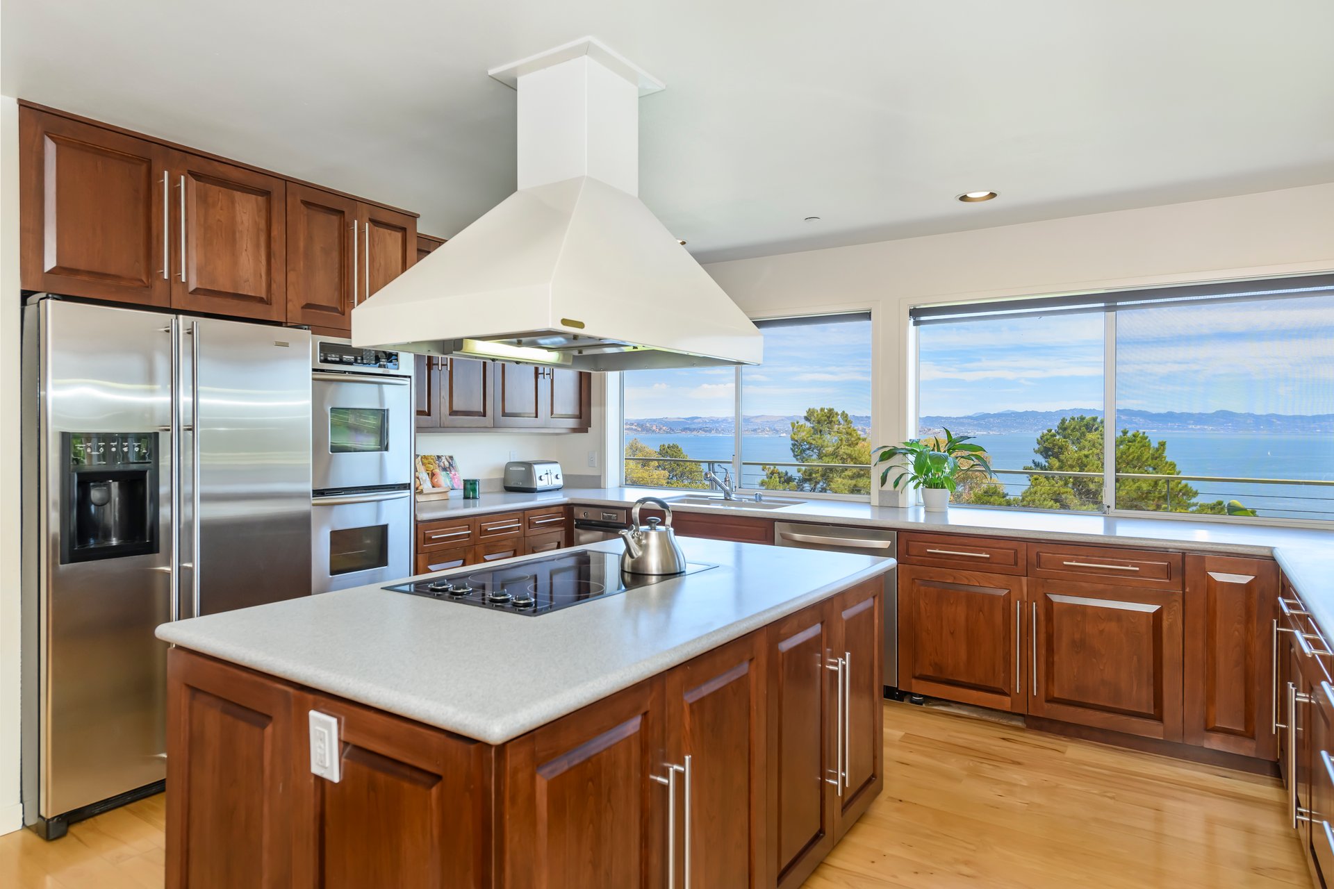 Tiburon Legacy Estate with Unparalleled Views and a Rare Connection to Nature