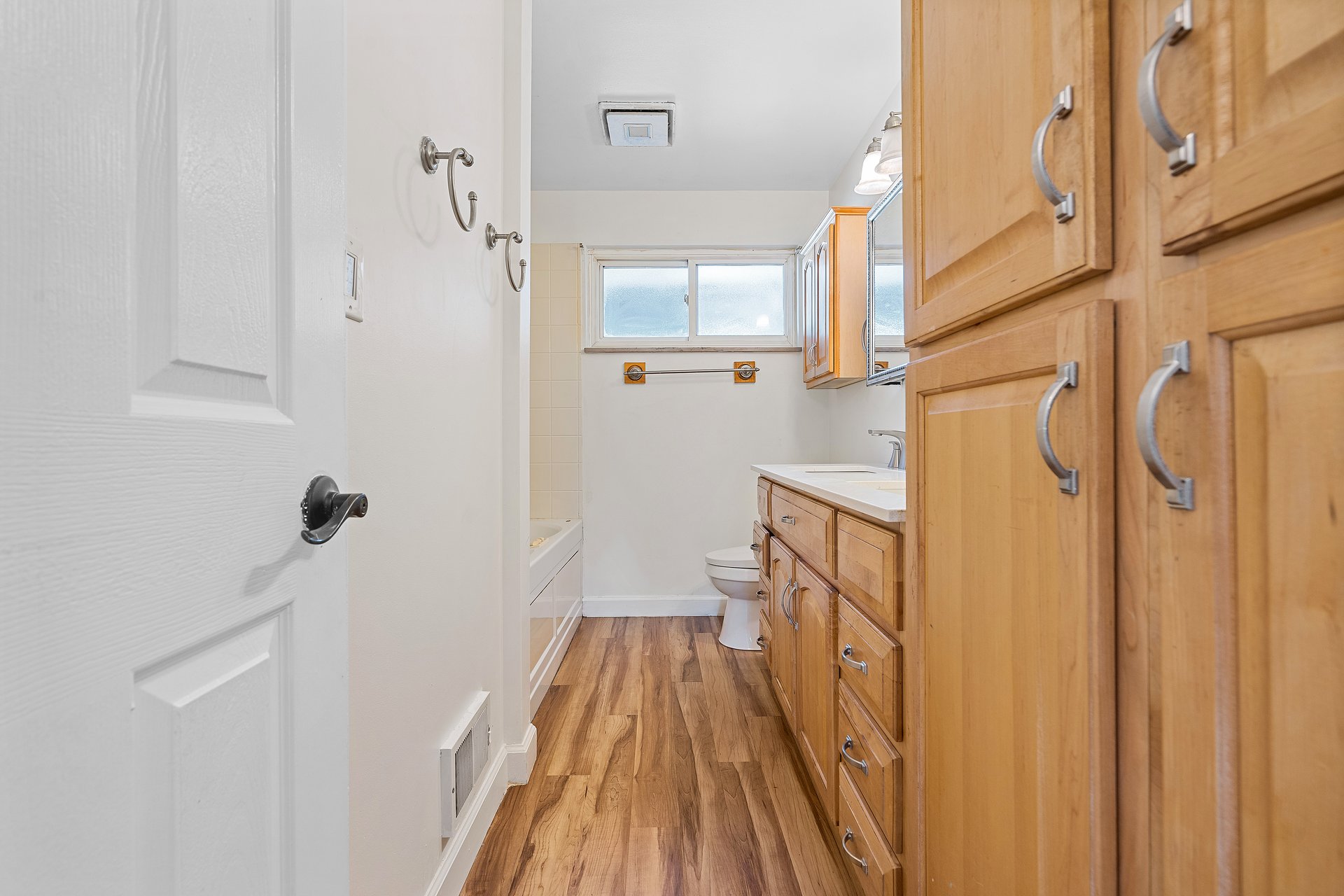 1332 Foxboro Dr