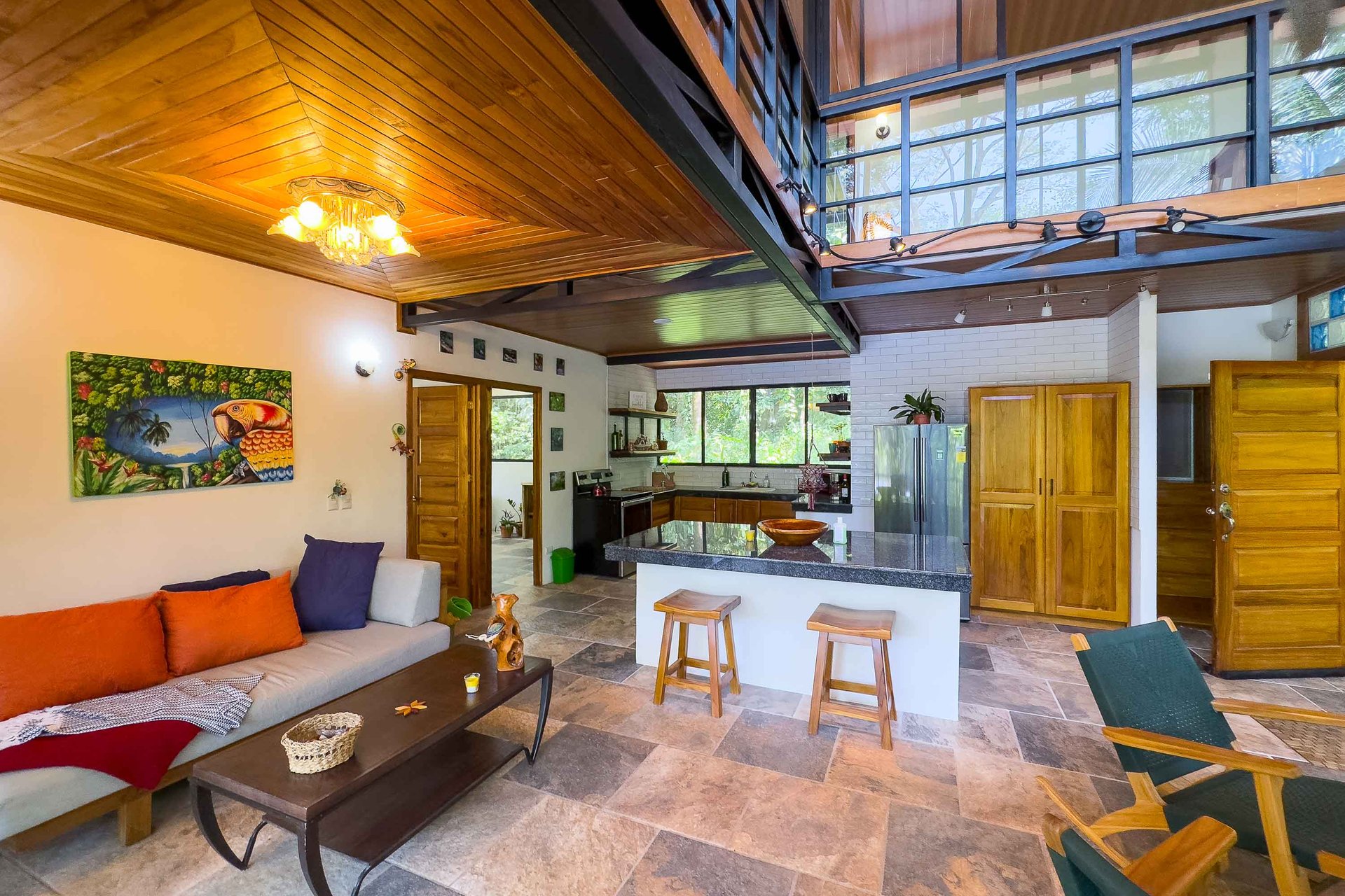 Tropical 3-bedroom home in gated community Manuel Antonio, Perfect rental!