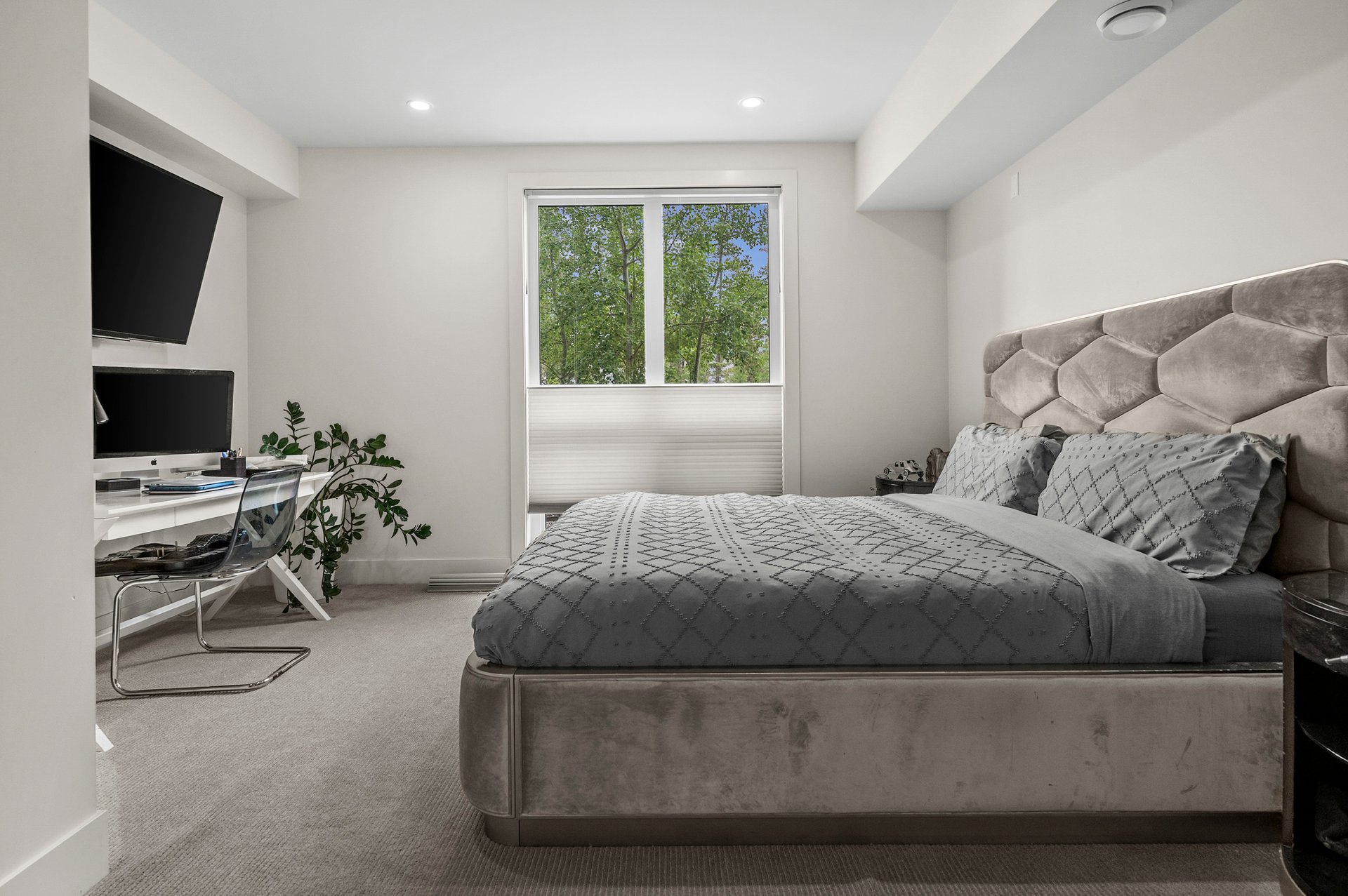 101A Stewart Creek Rise Unit: 101