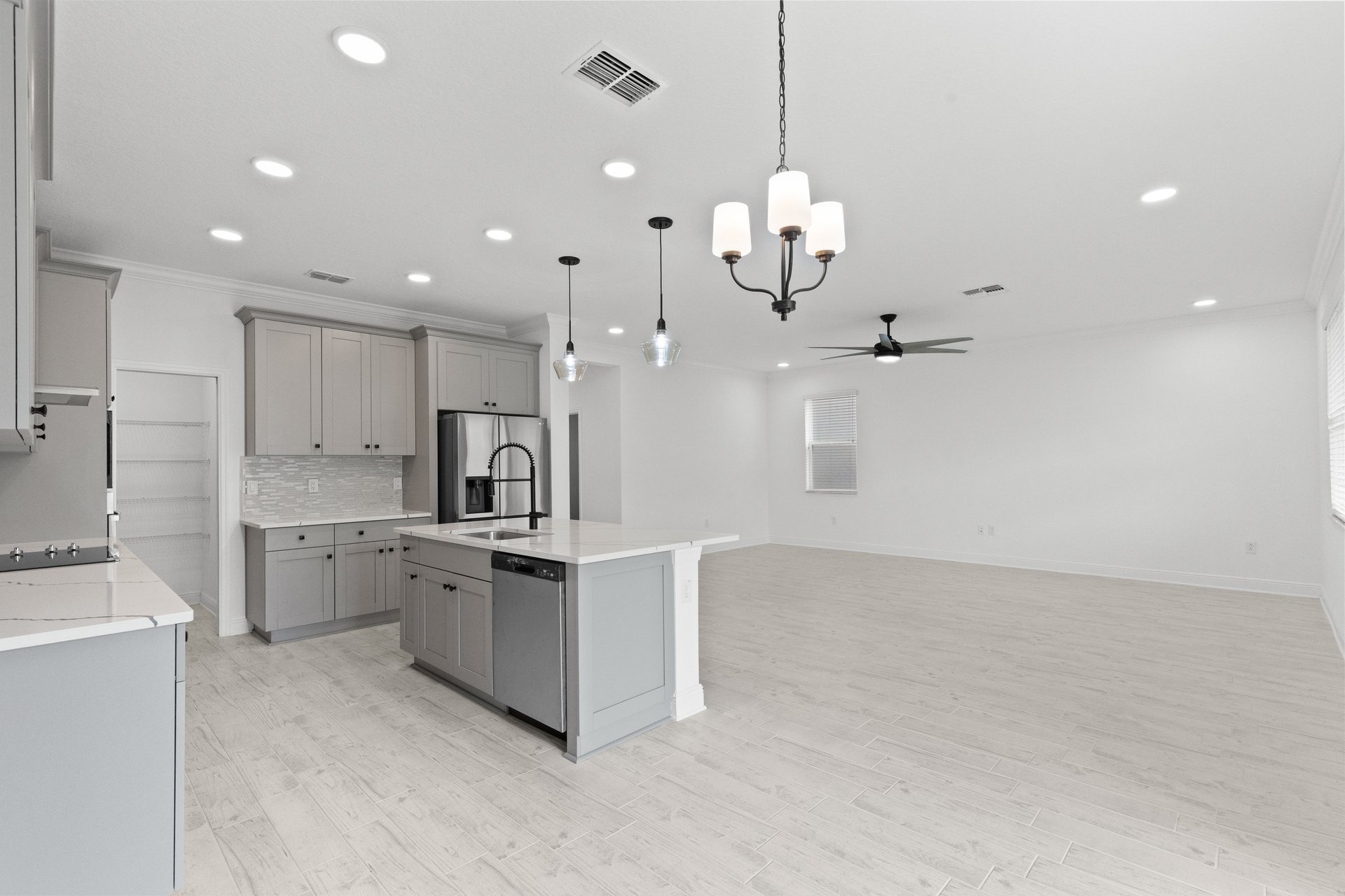 7421 Notched Pine Bend