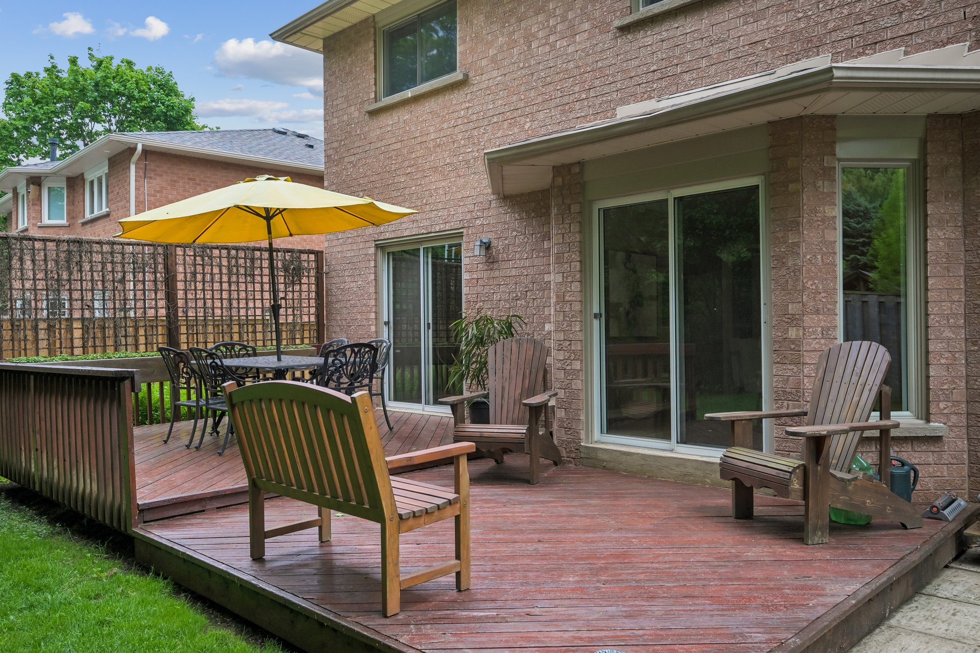 Unbeatable location in Glen Abbey!