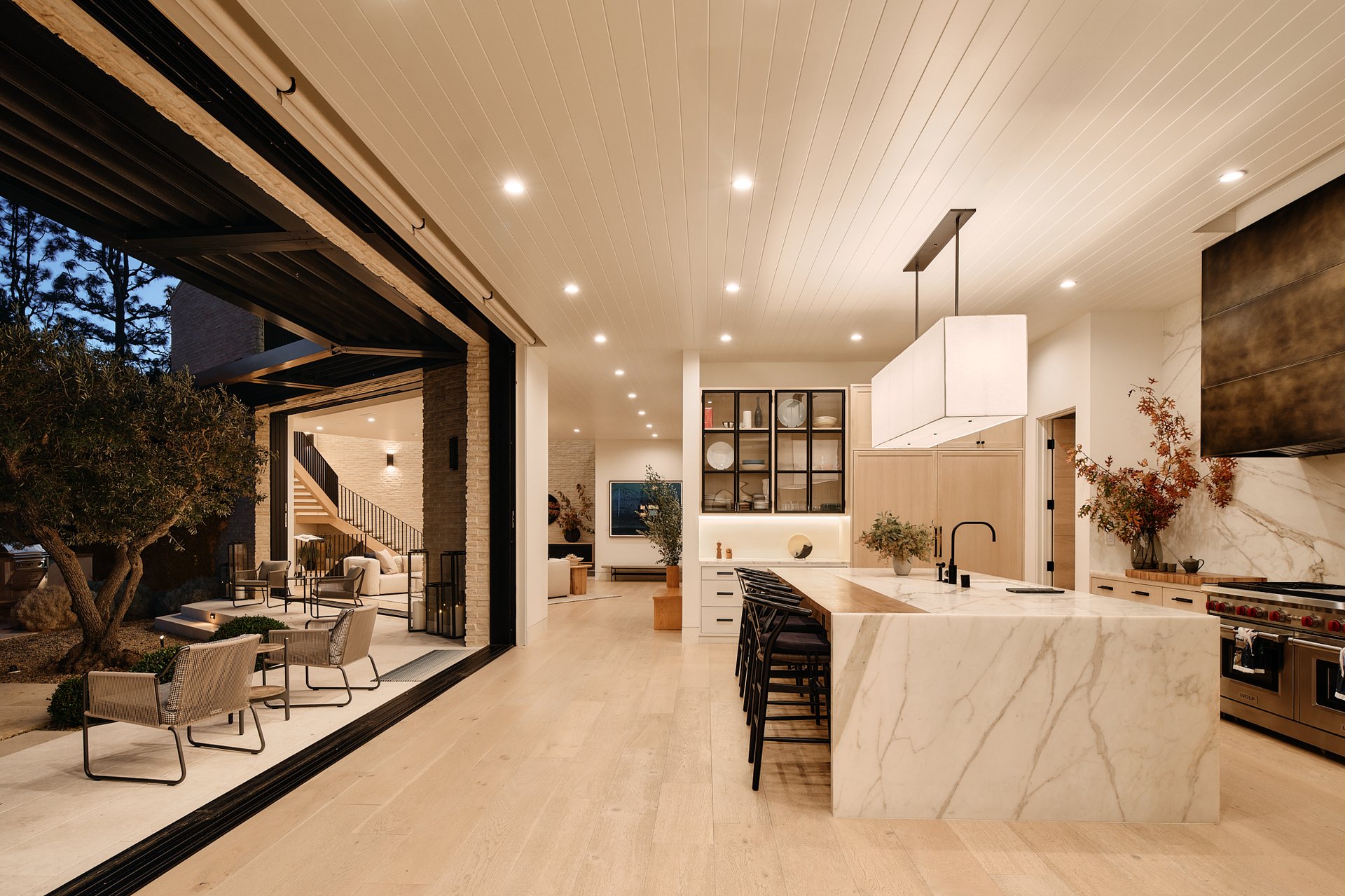 1054 Angelo Dr, Beverly Hills