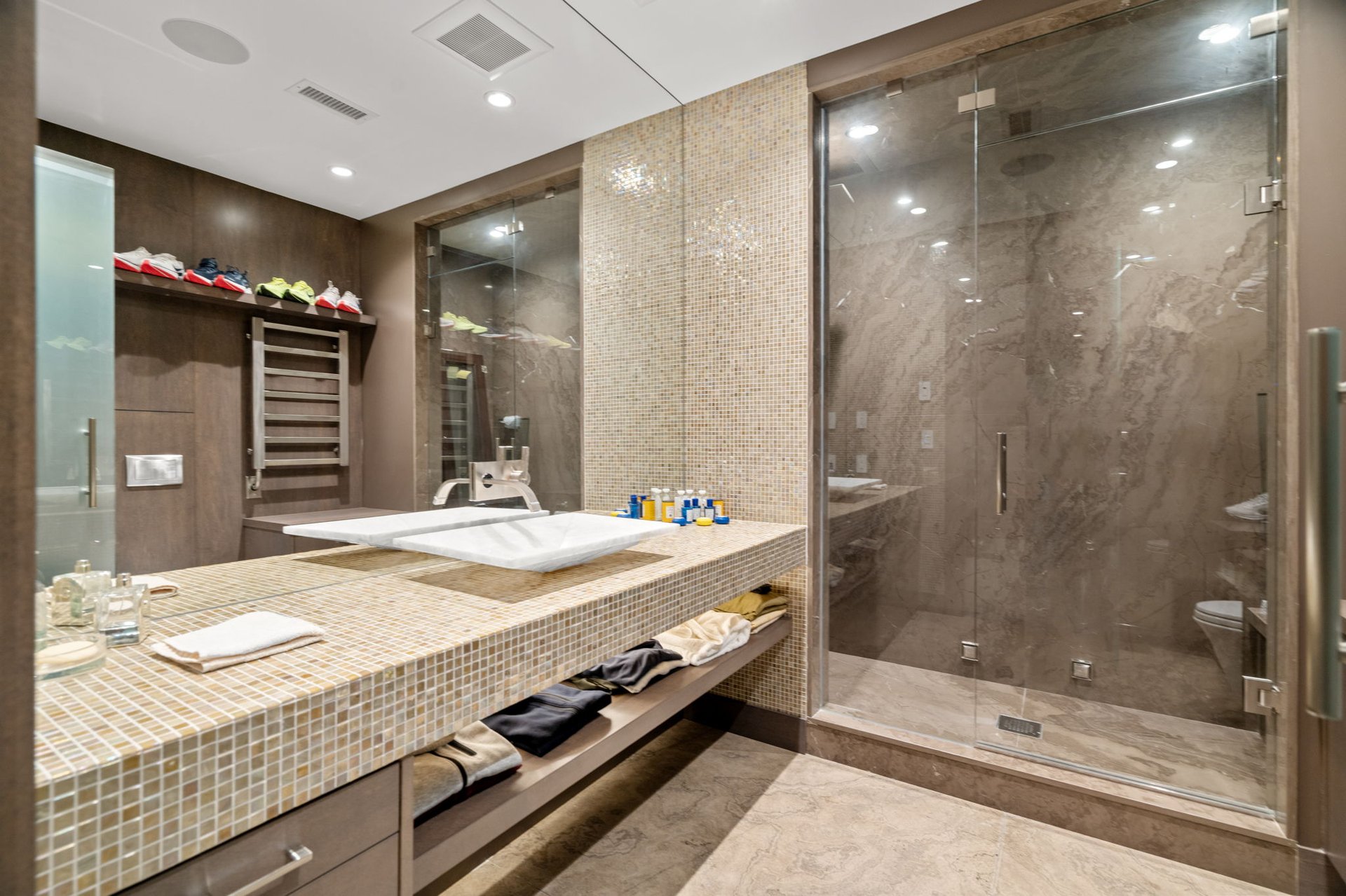 Opulent Elegance