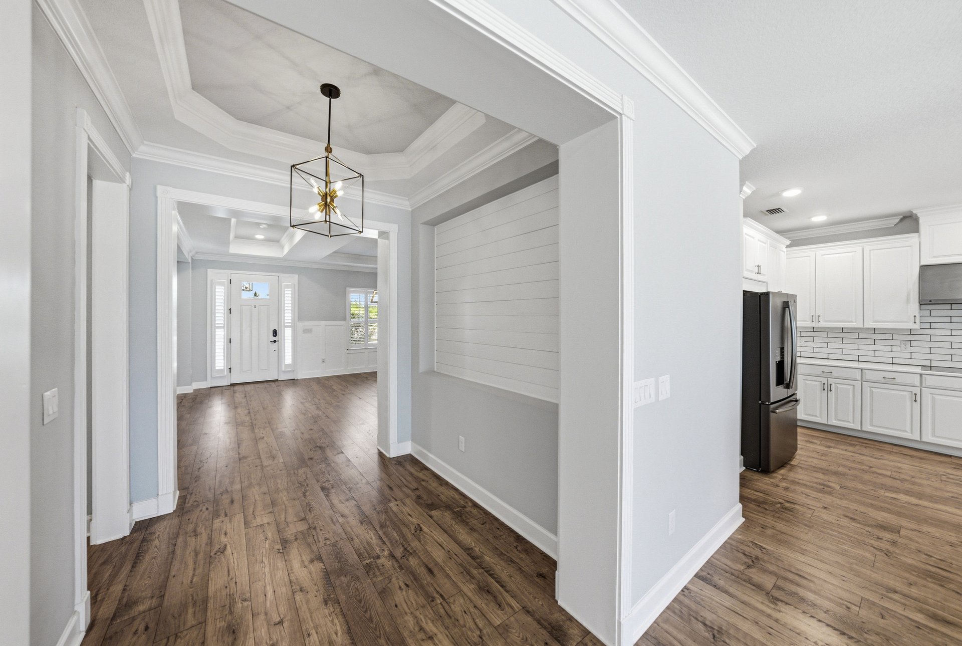 6883 BRADBURY CIR