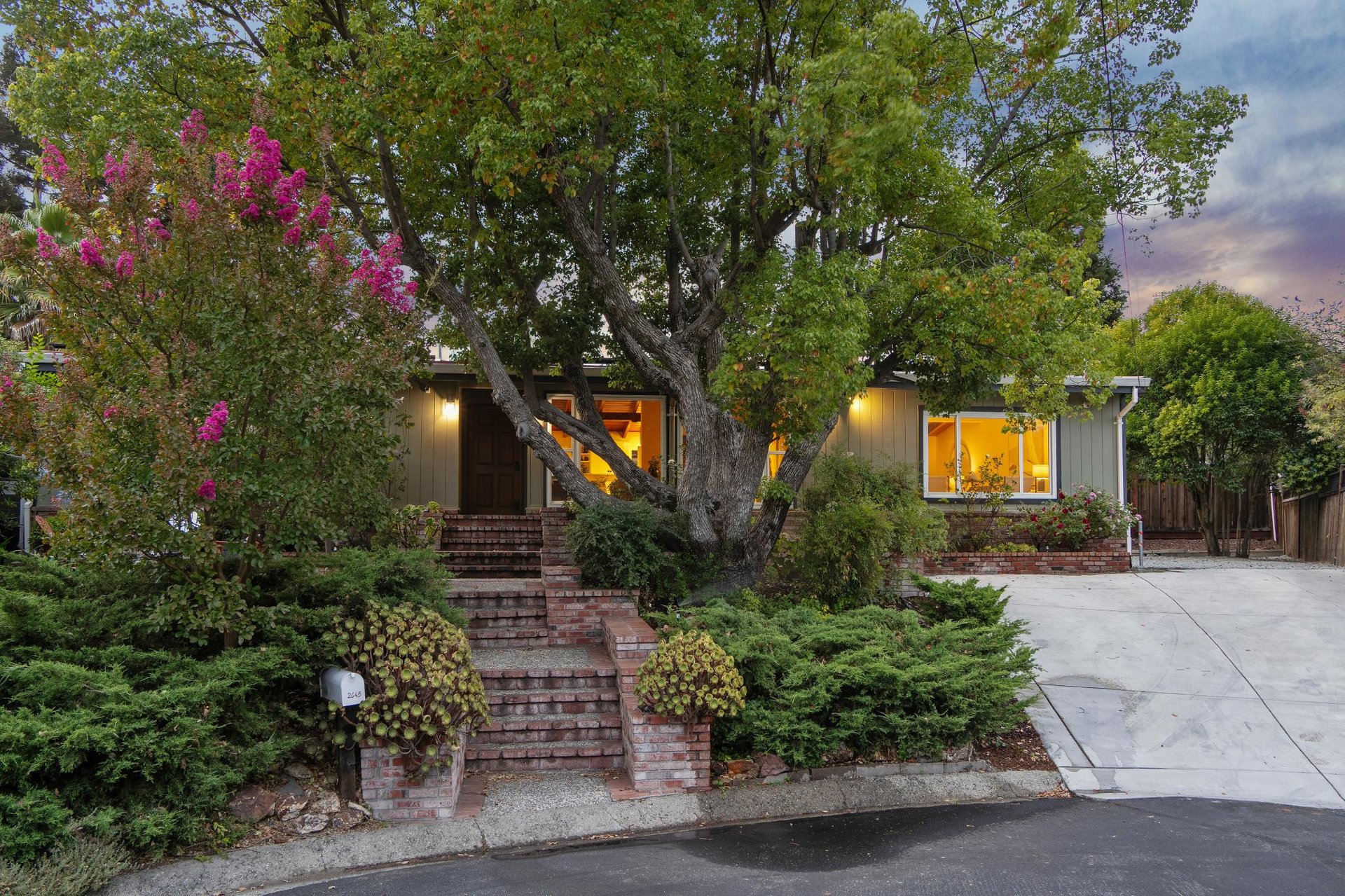 2645 Buenos Aires Ct