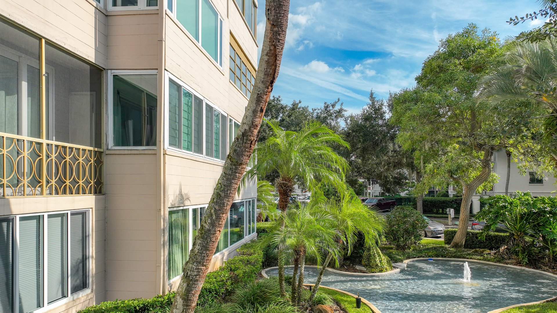 Downtown Winter Park Pied-à-Terre at Whispering Waters 