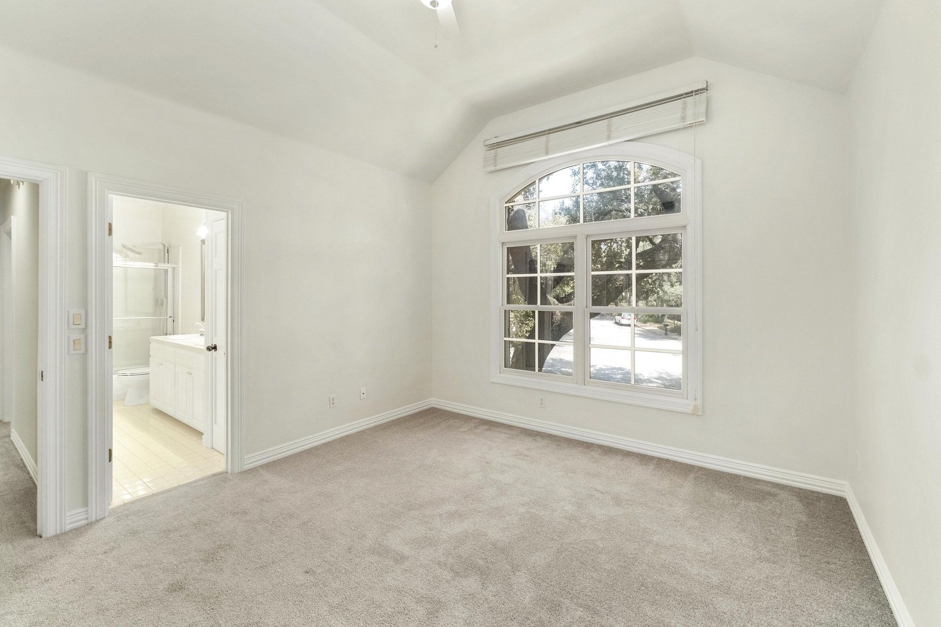 2900 Meandering River Court