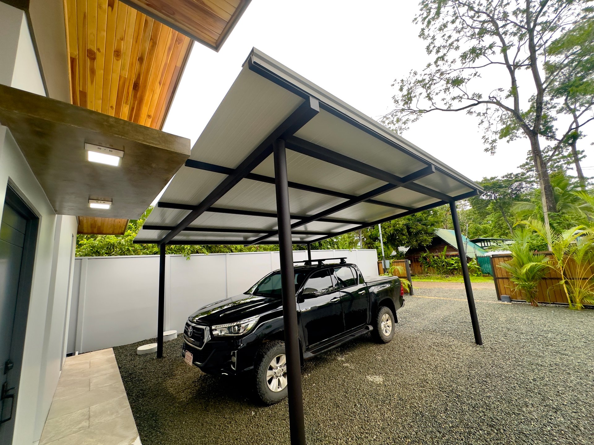 2 BR Brand New Home in Uvita