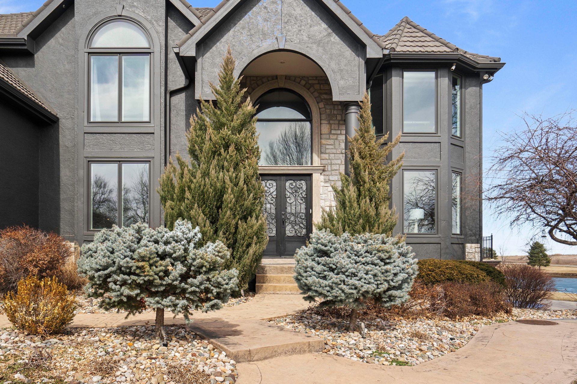10380 w. 179th St