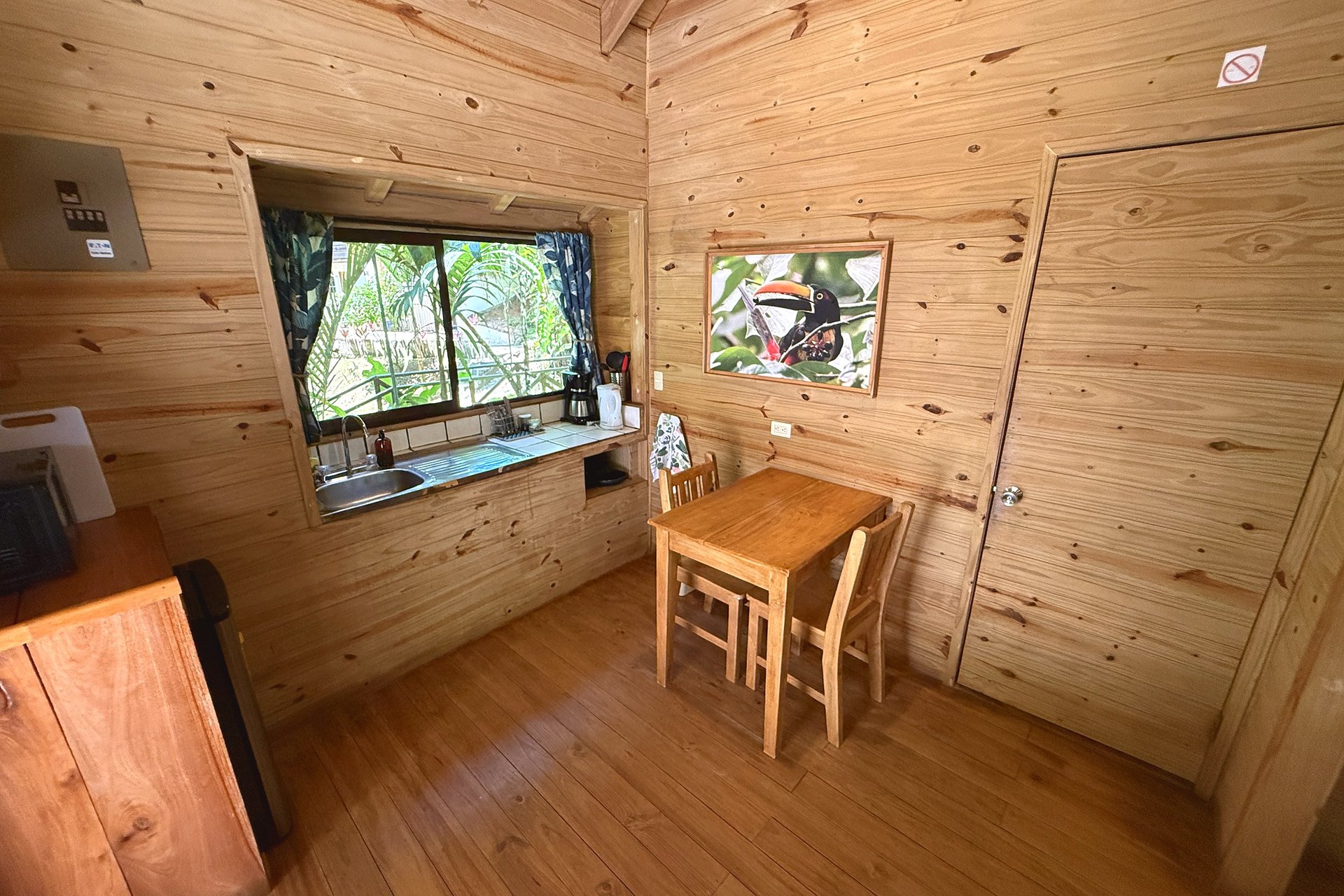  Gorgeous Jungle Hotel with 11 Beds including Owner/Manager Unit, Sparkling Pool & River Setting in Ojochal Costa Rica