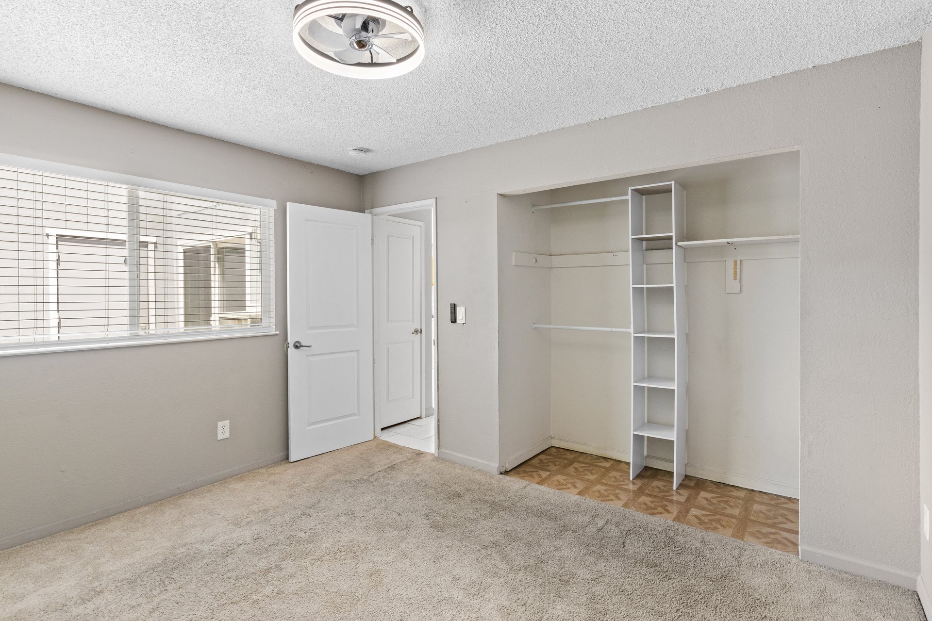 200 Del Luz Ct