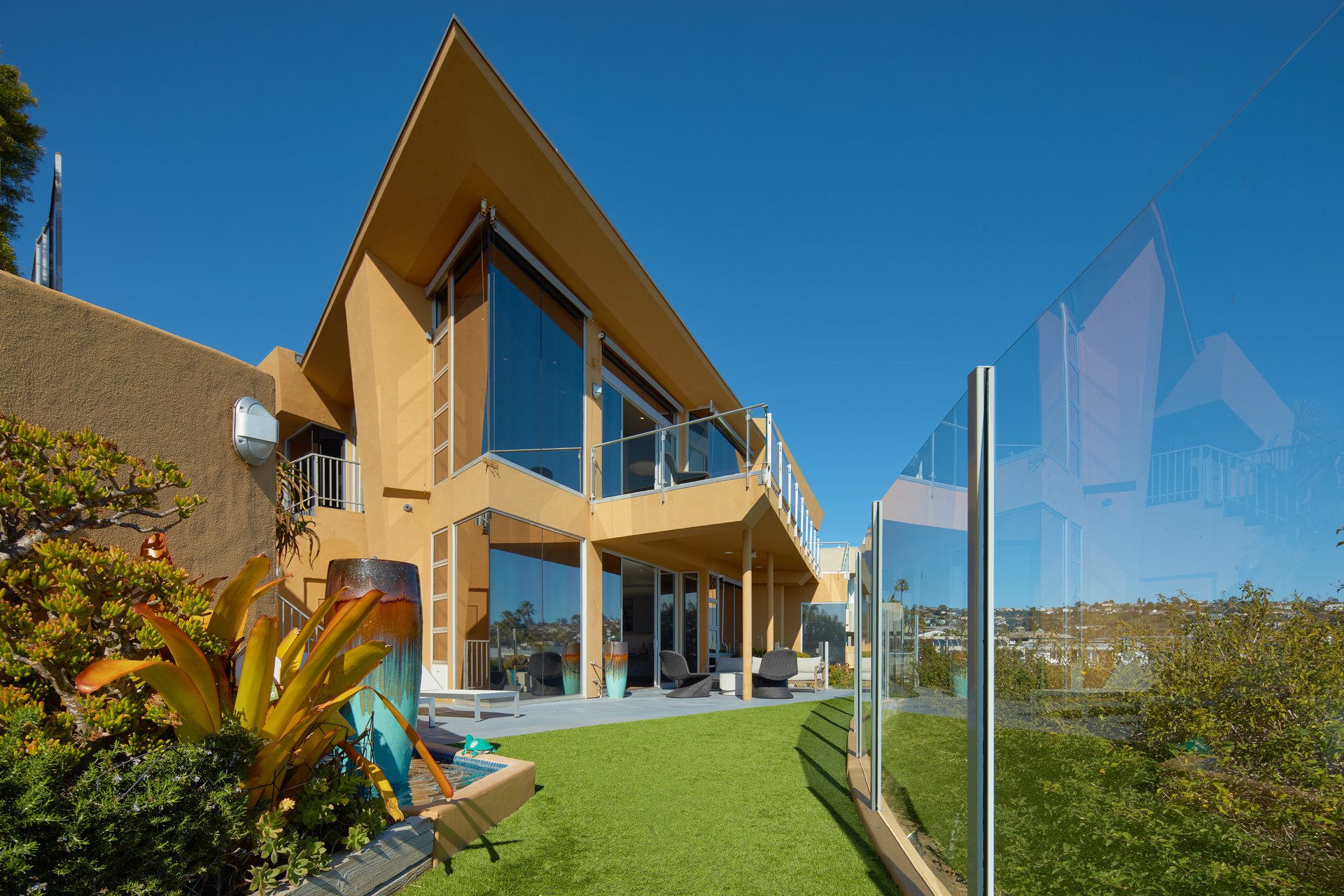 1415 Coral Drive