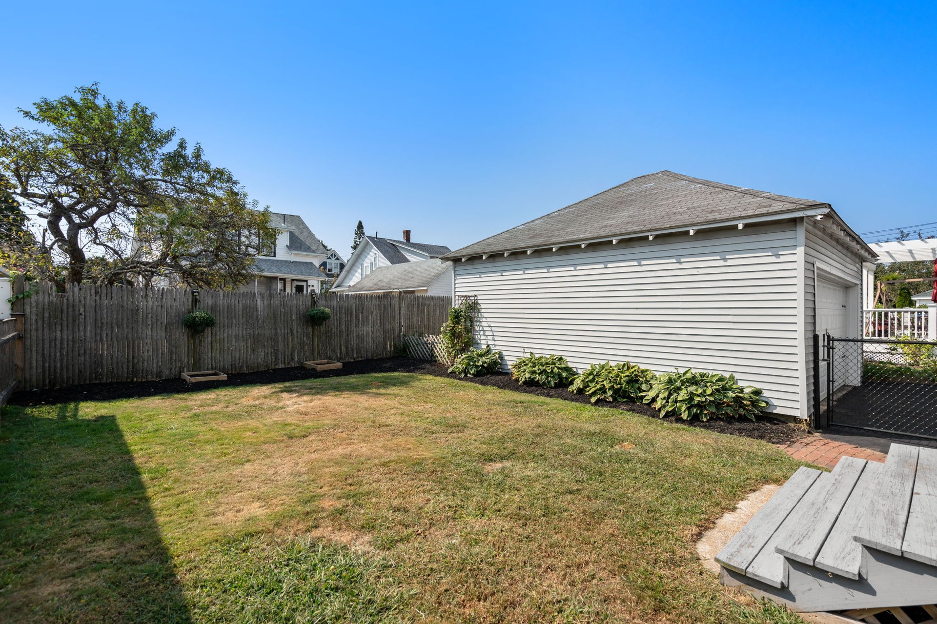 11 Williams St