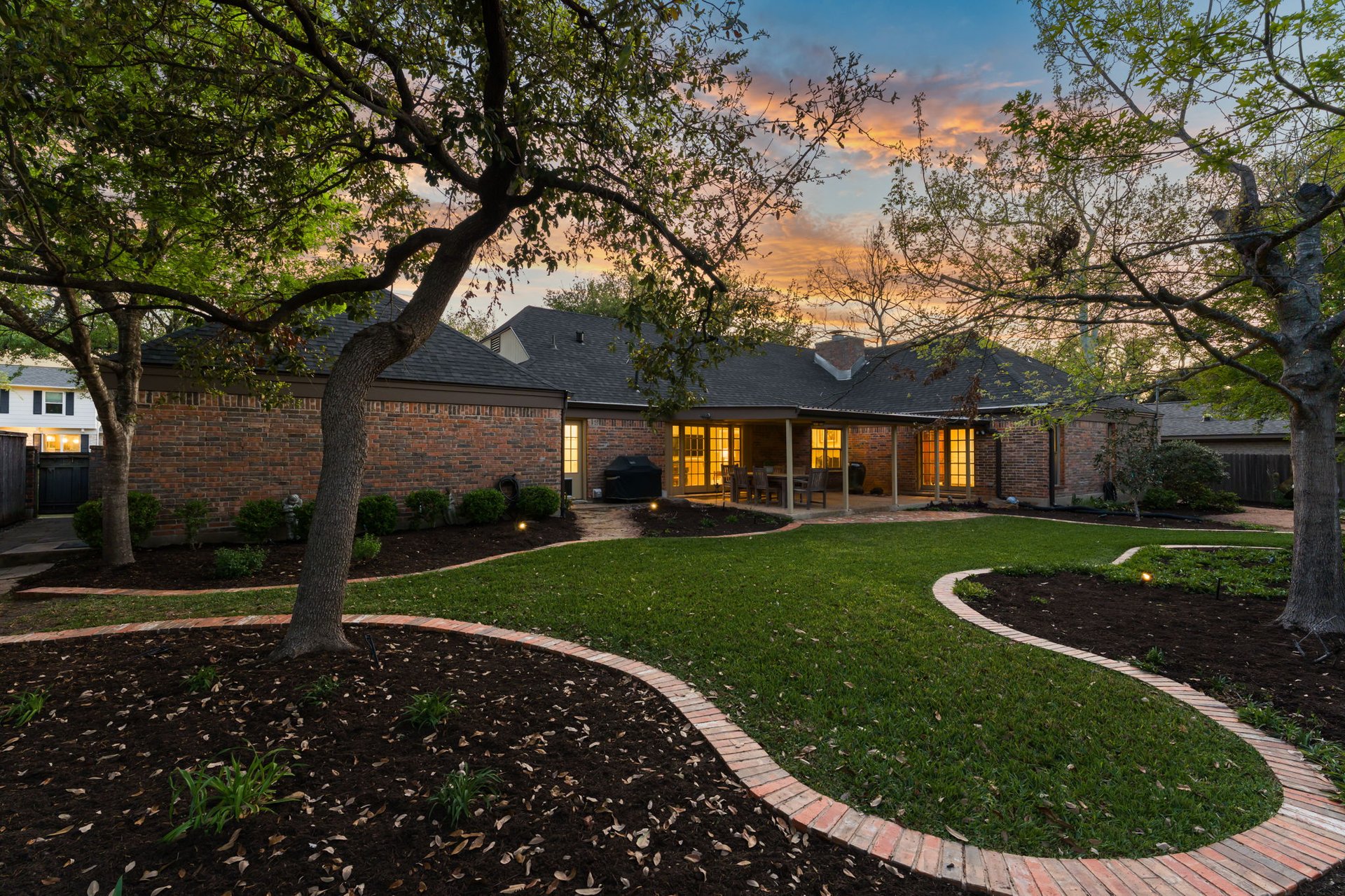 4216 Tallowood DR