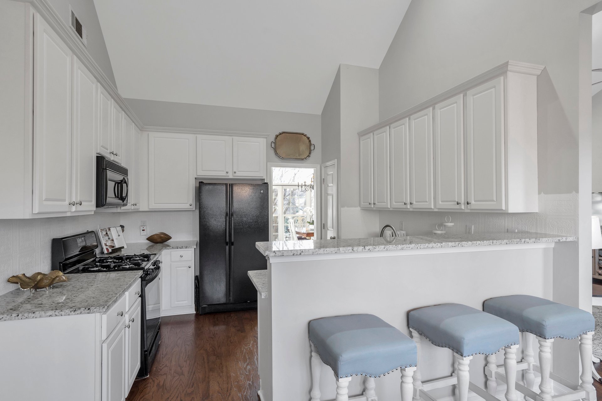 1075 Julius Drive