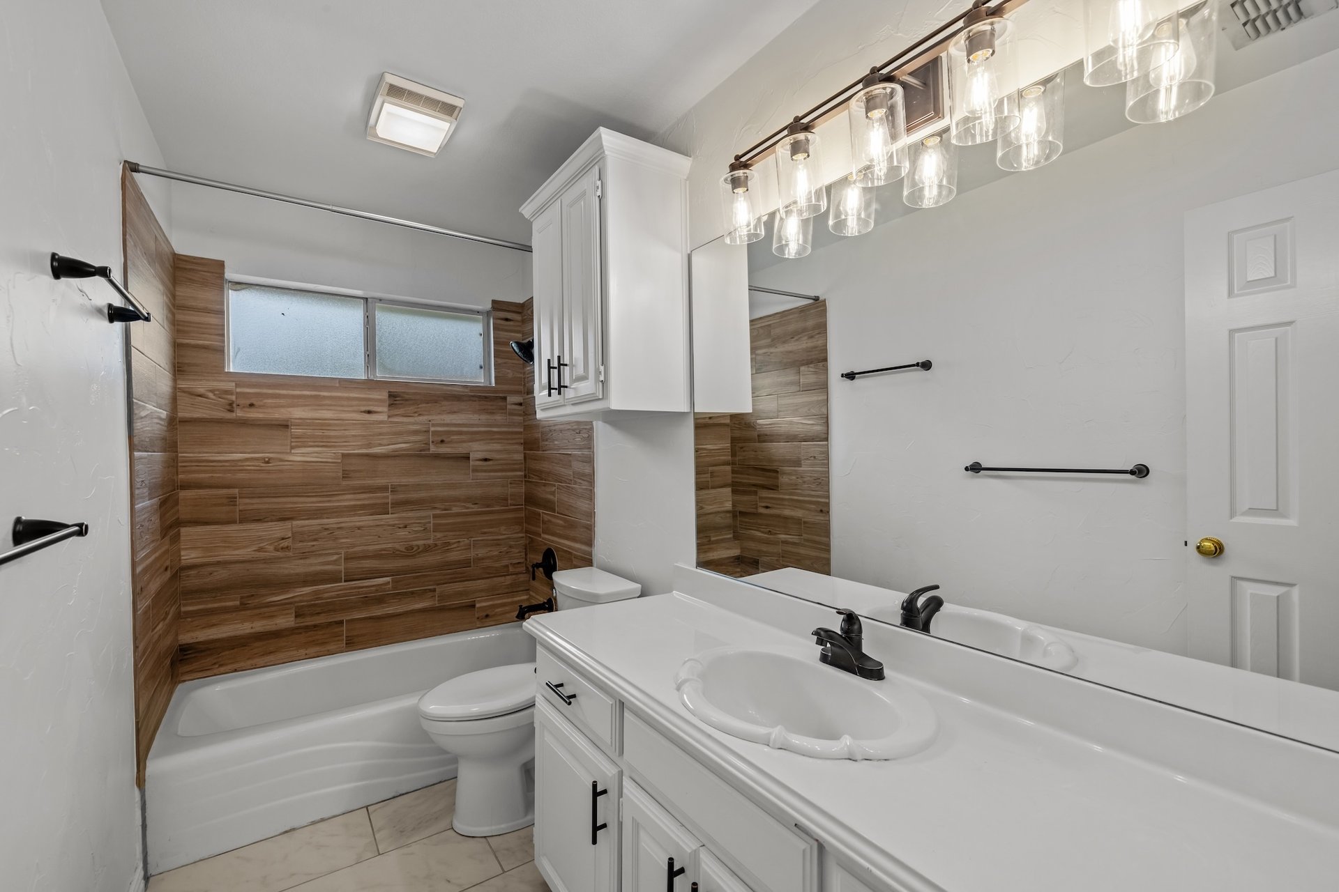2 Treewood Court