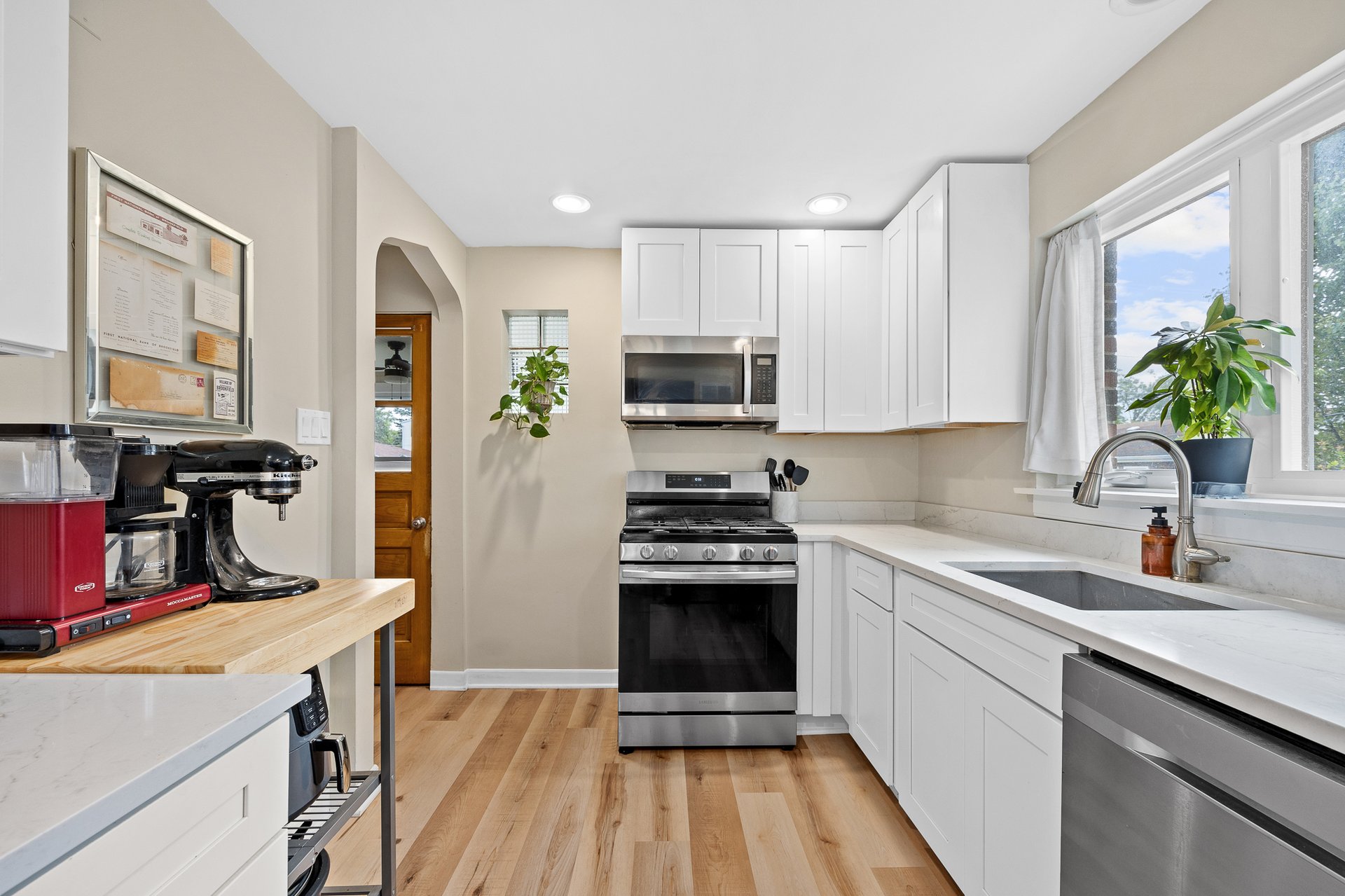 3311 Sunnyside Ave