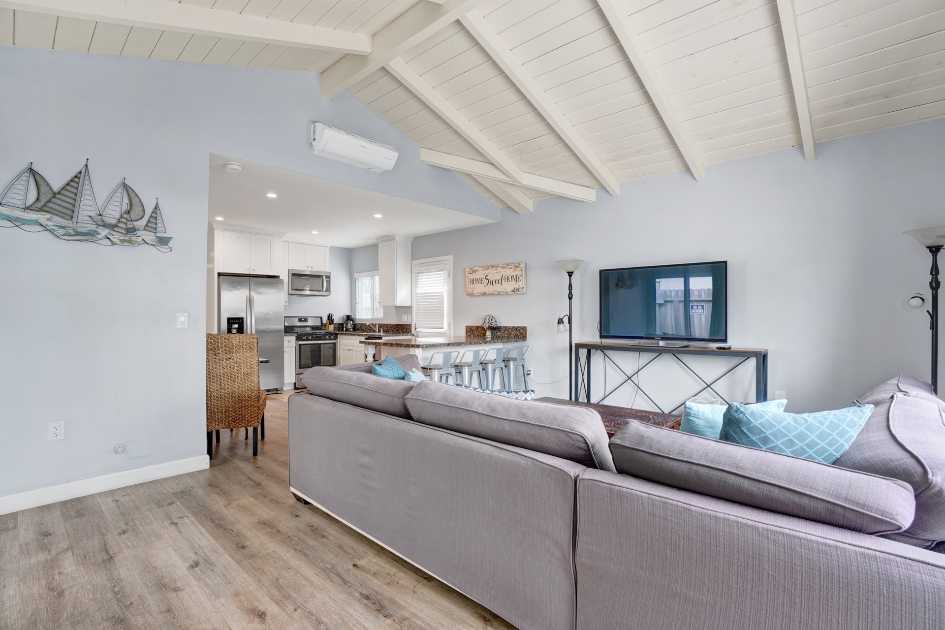1320 W Balboa Boulevard