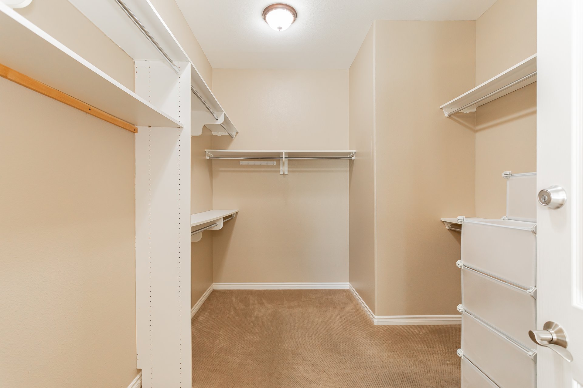 7808 Garden Stream Court