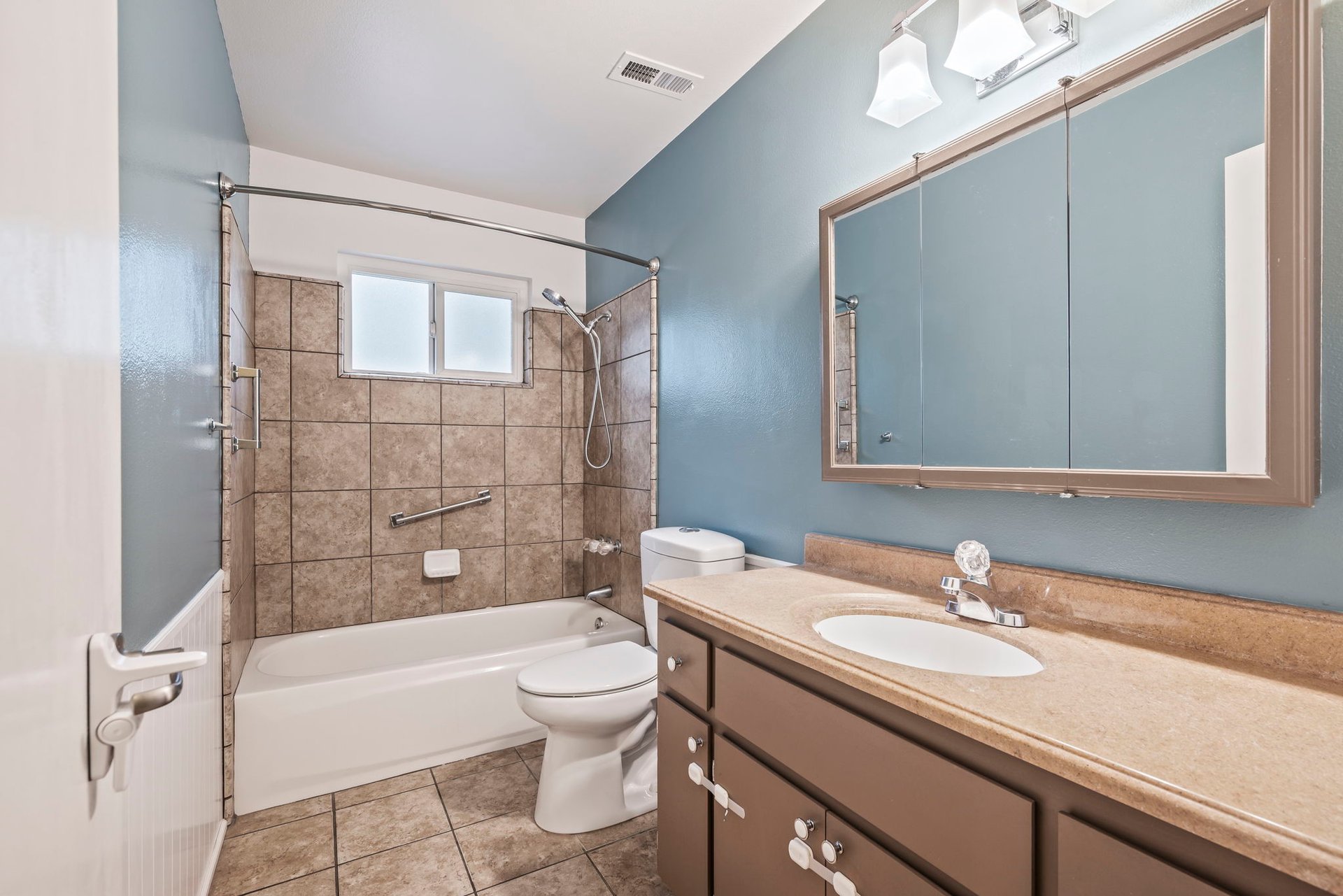 401 Sunlight Dr