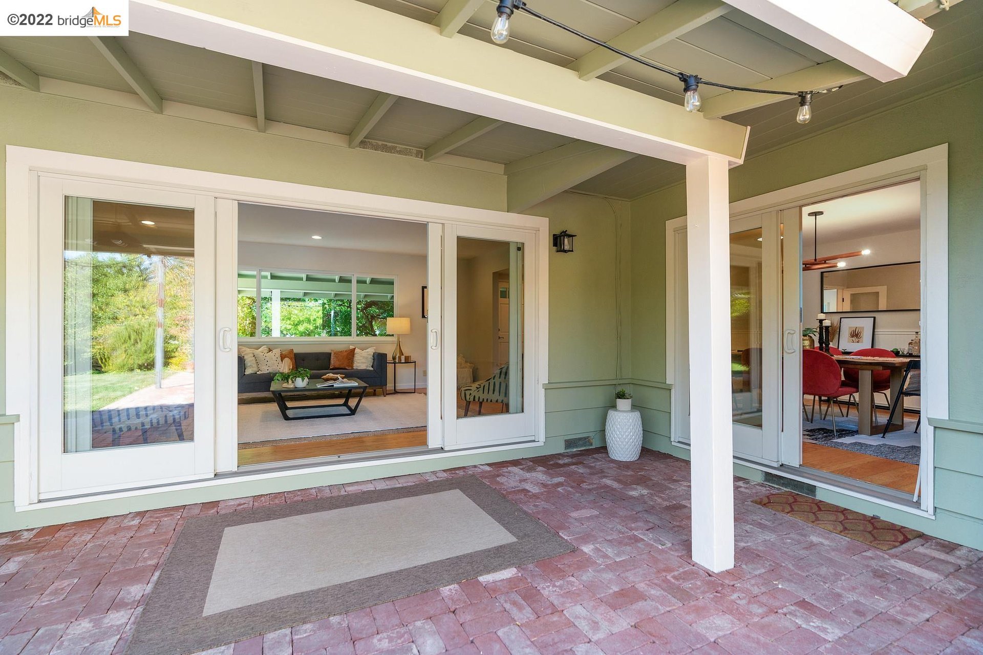 10 Woodside Dr