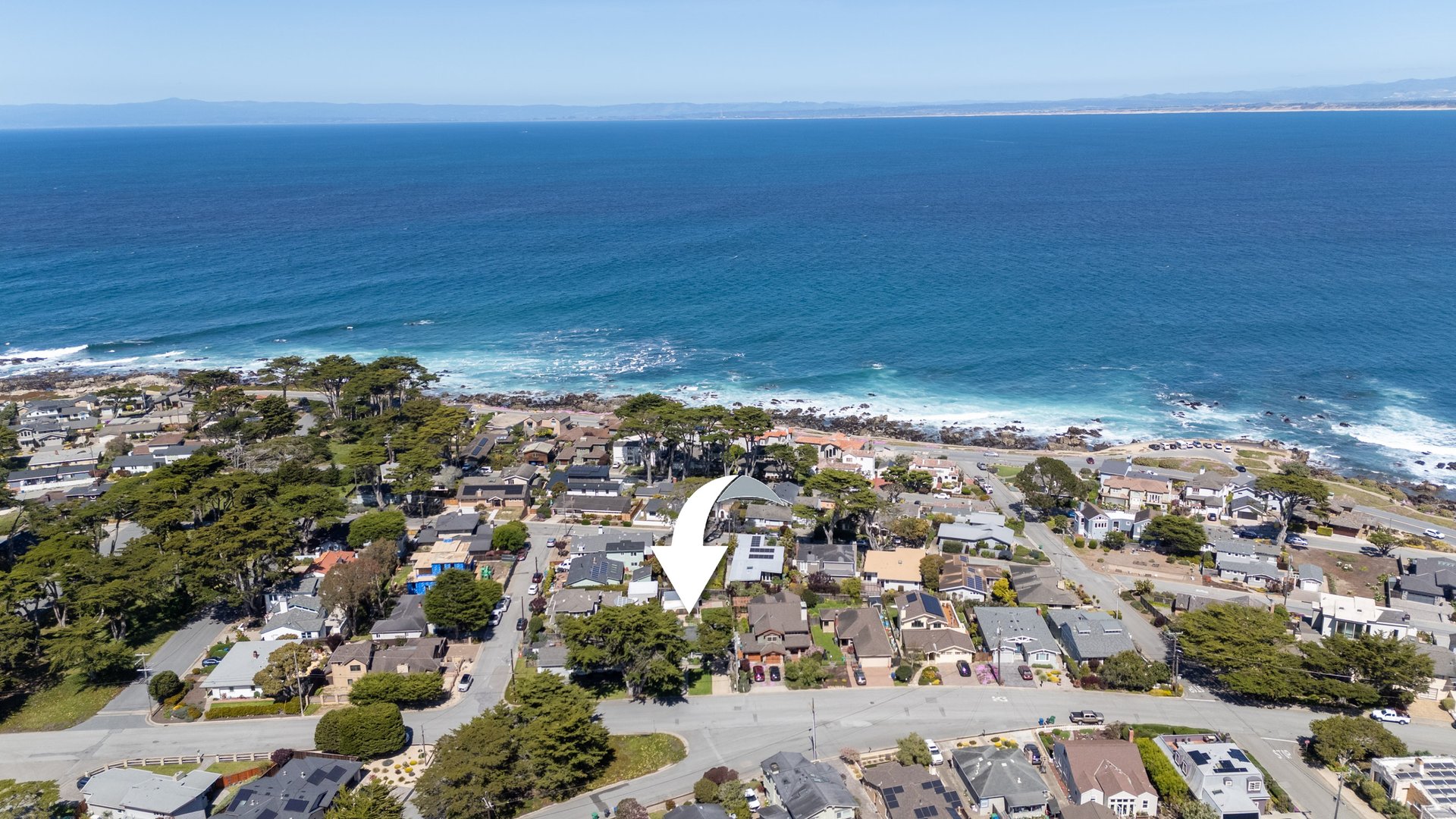 Charming Pacific Grove Cottage