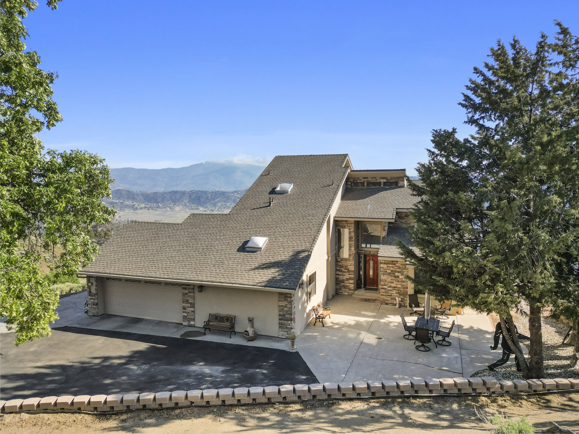 Views & Private 4.44-Acre Retreat | 24930 Paramount Drive