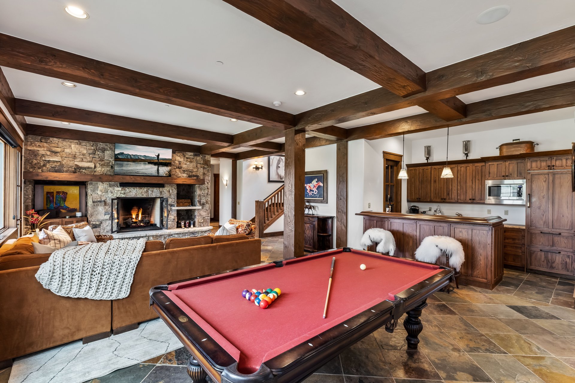 1092 The Summit Trail