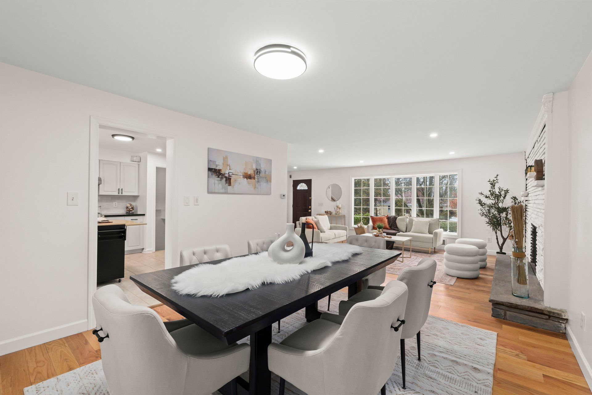 Renovated. Private. Prime Deerfield location.