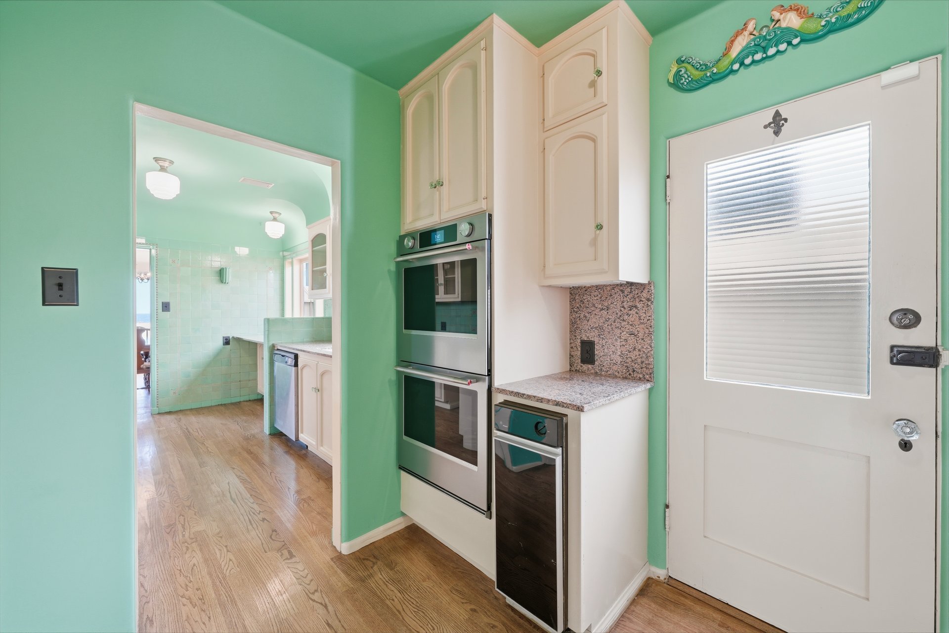 1602 The Strand (Entire Property)