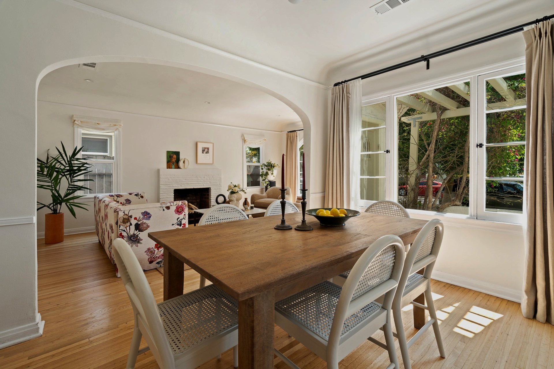 Re-imagined Quaint Country English with Guest House and Grand Rear Yard!