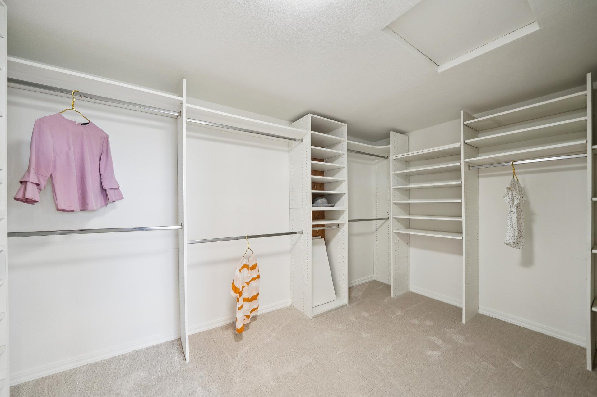 5075 Monaco Dr.