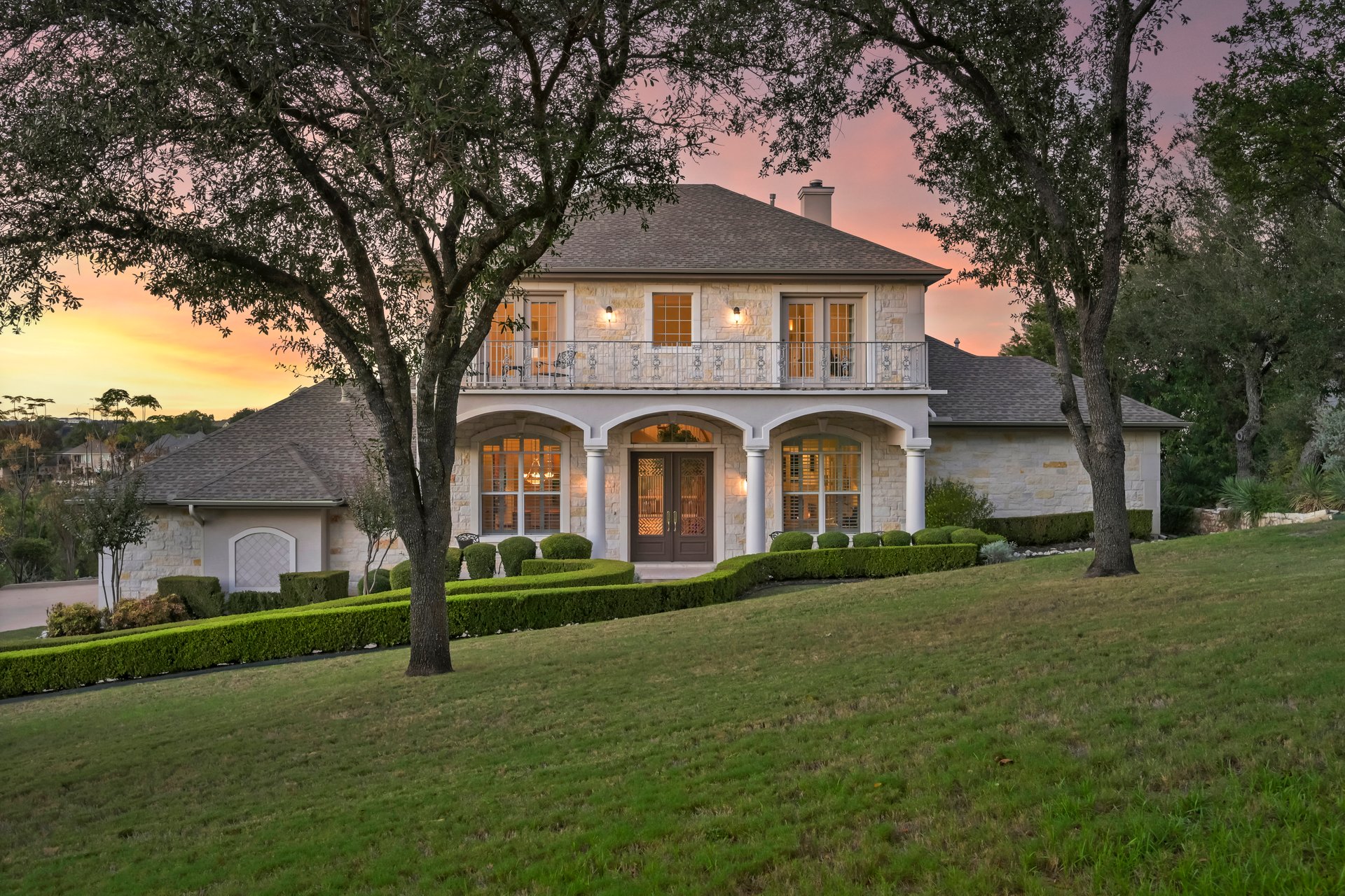 3322 Far View Drive