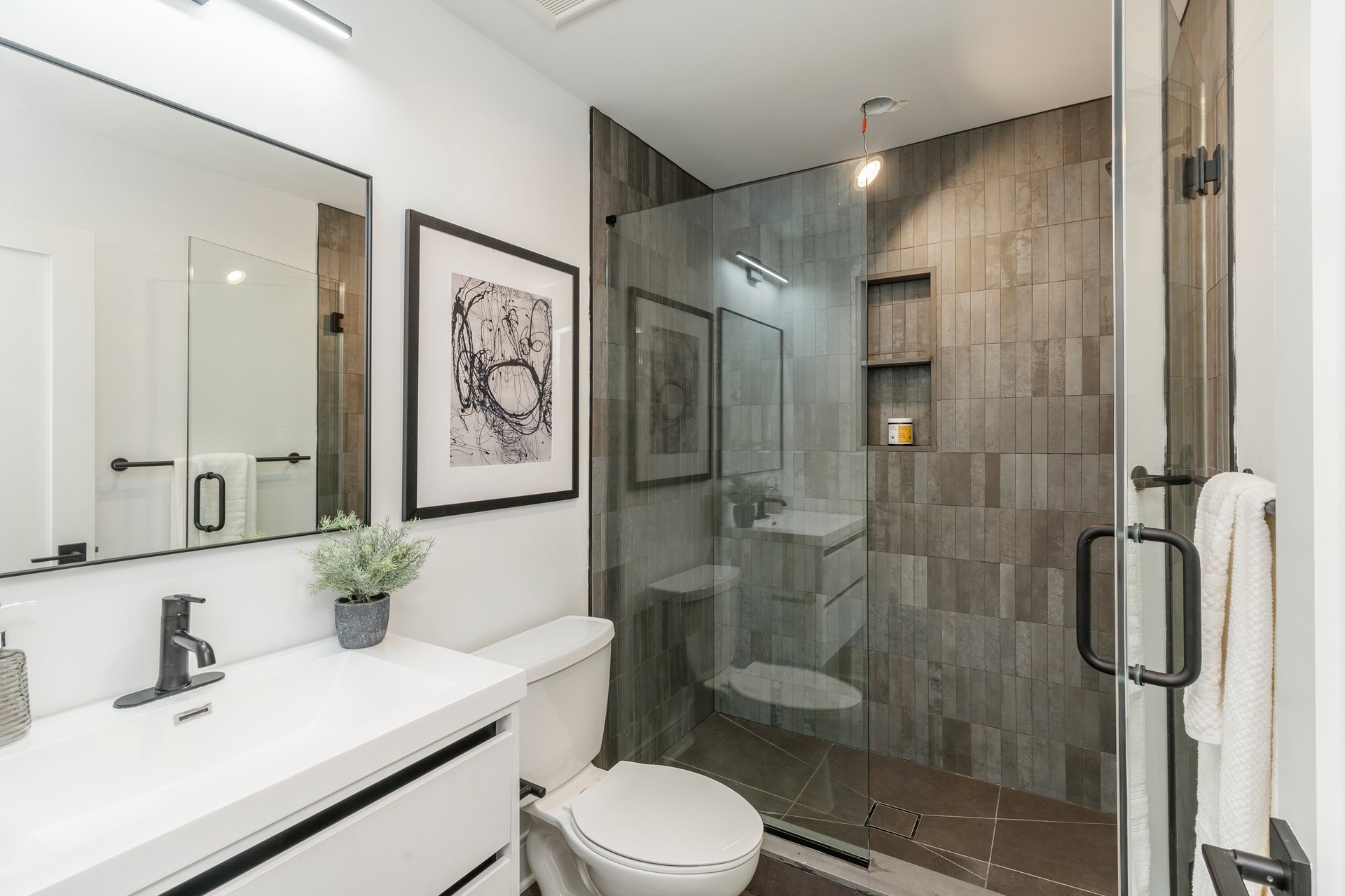 310 Reed St, Philadelphia, PA 19147