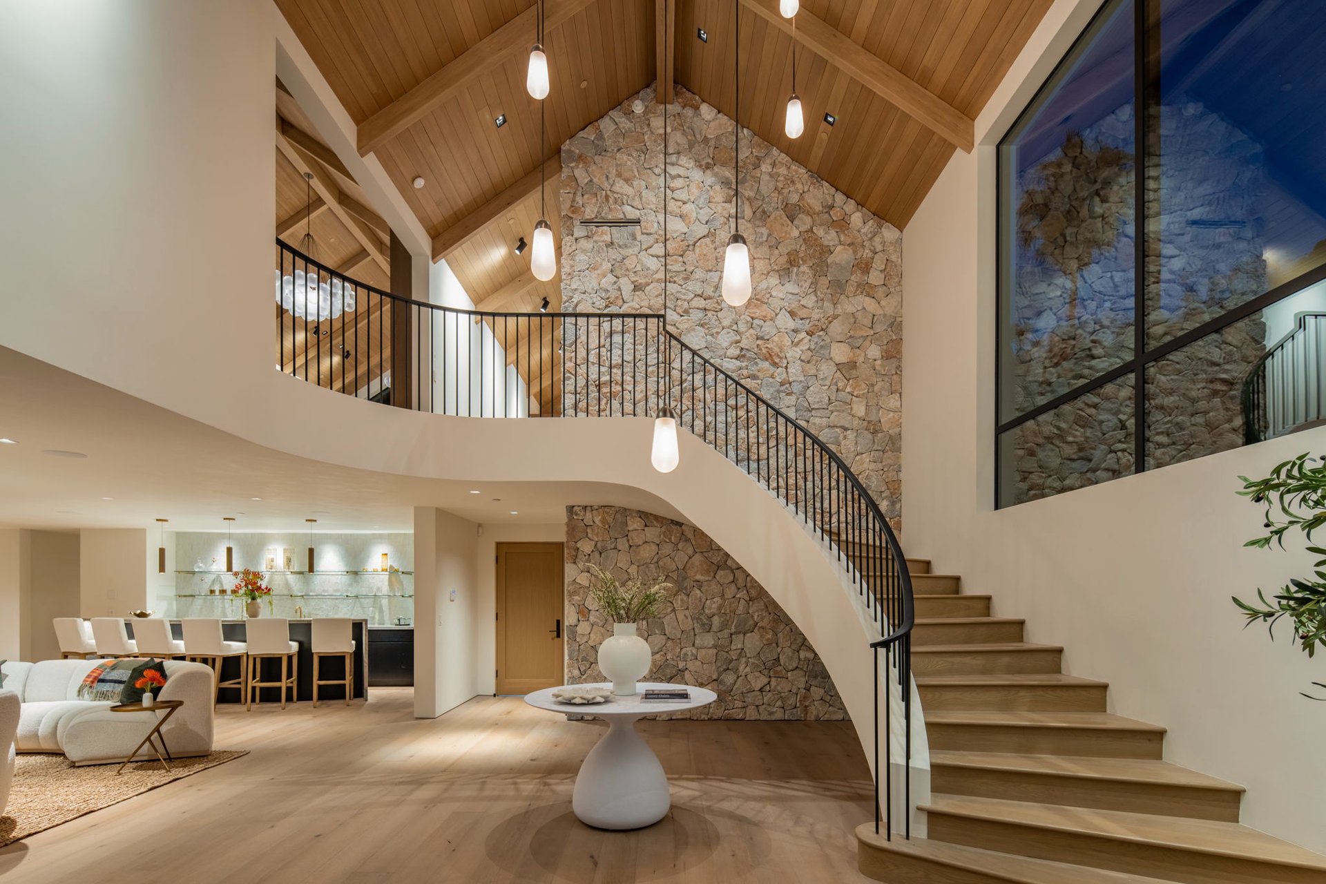 The Viewcrest Lodge in Studio City 