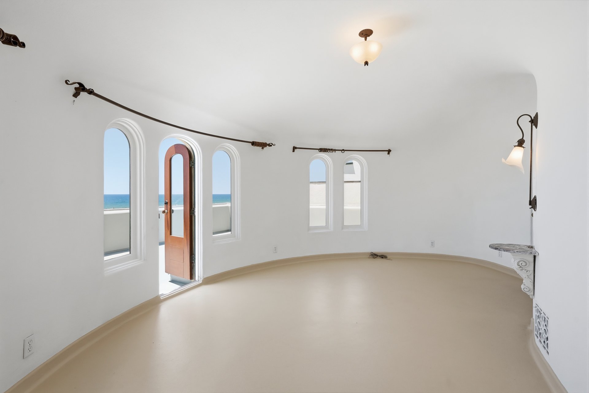 1602 The Strand (Entire Property)