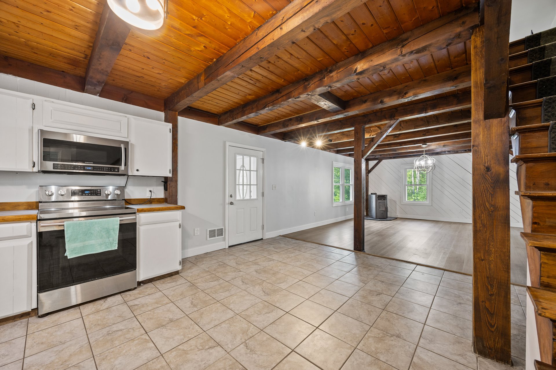 377 River Rd, Bowdoinham